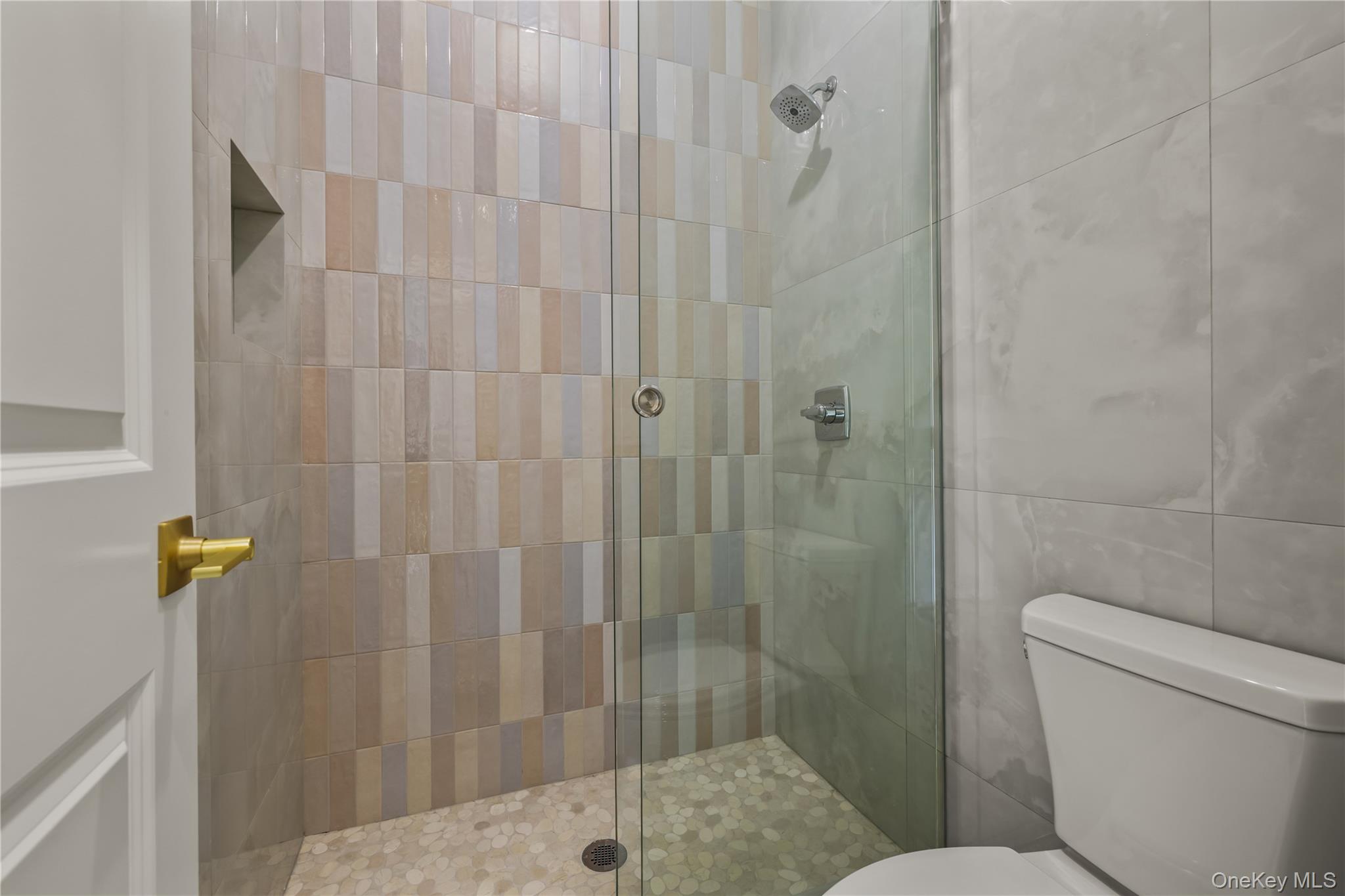 41 Saddle River Road, Unit 201 photo 34