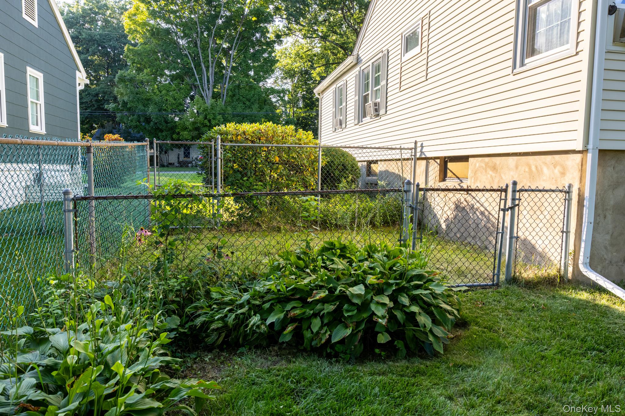 67 E Willow Street – For Sale photo 22