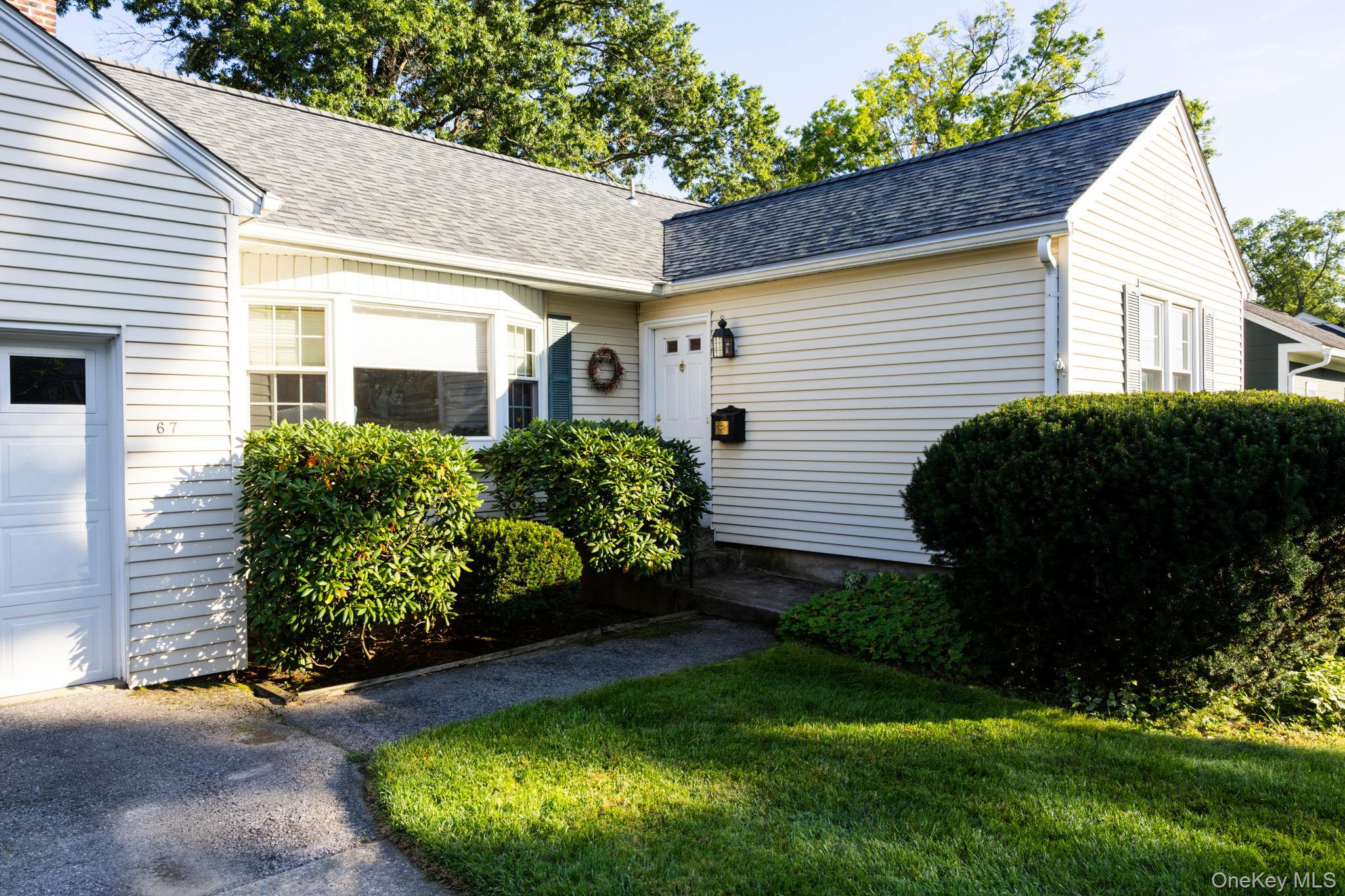 67 E Willow Street – For Sale photo 2