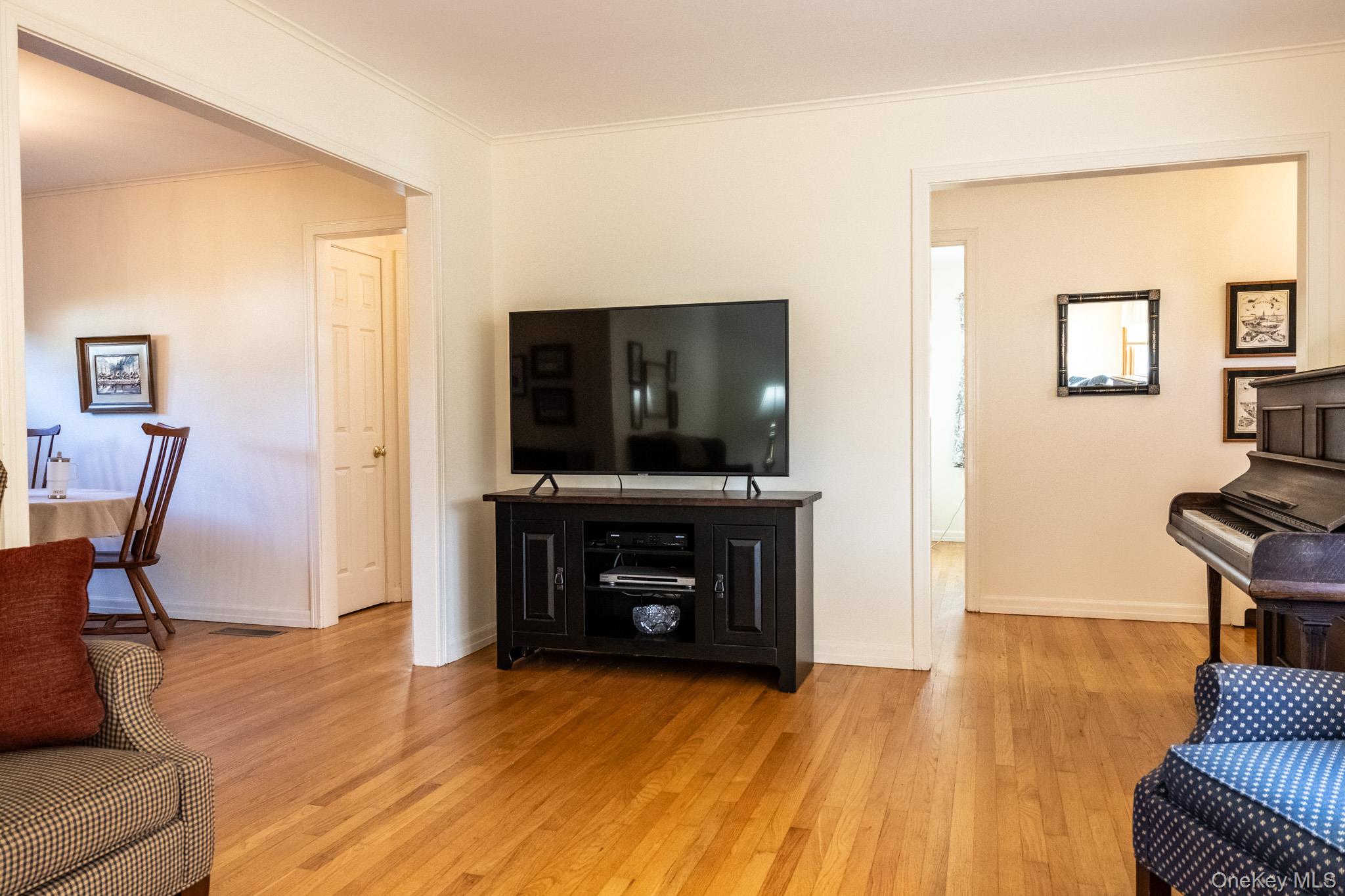 67 E Willow Street – For Sale photo 6