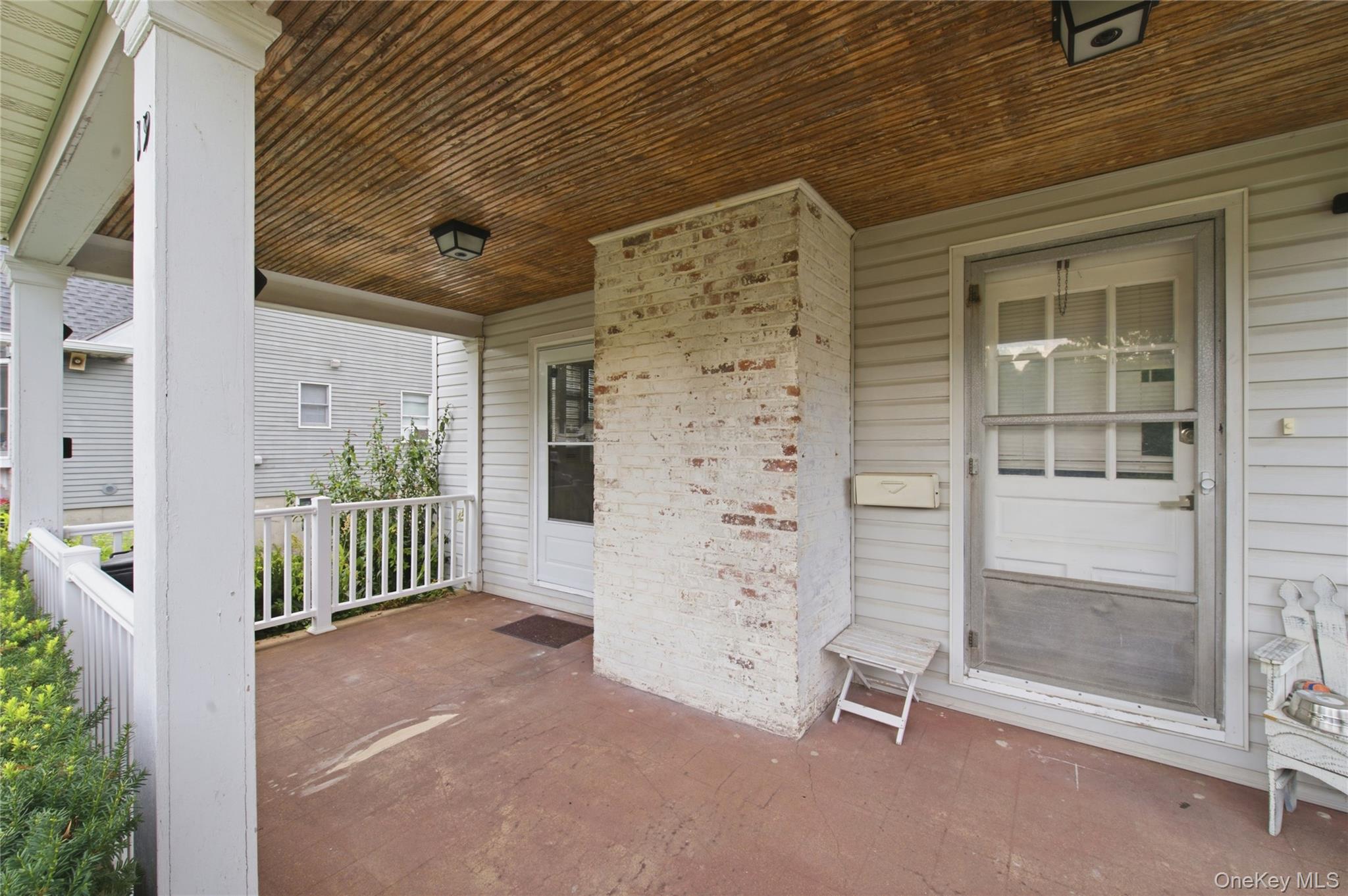 19 Sunset Avenue – For Rent photo 2