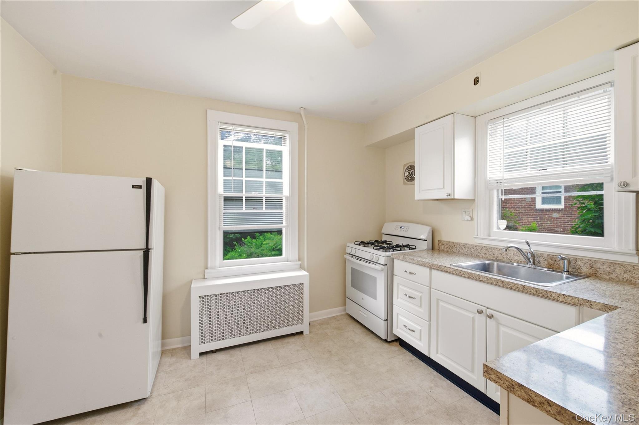 19 Sunset Avenue – For Rent photo 8