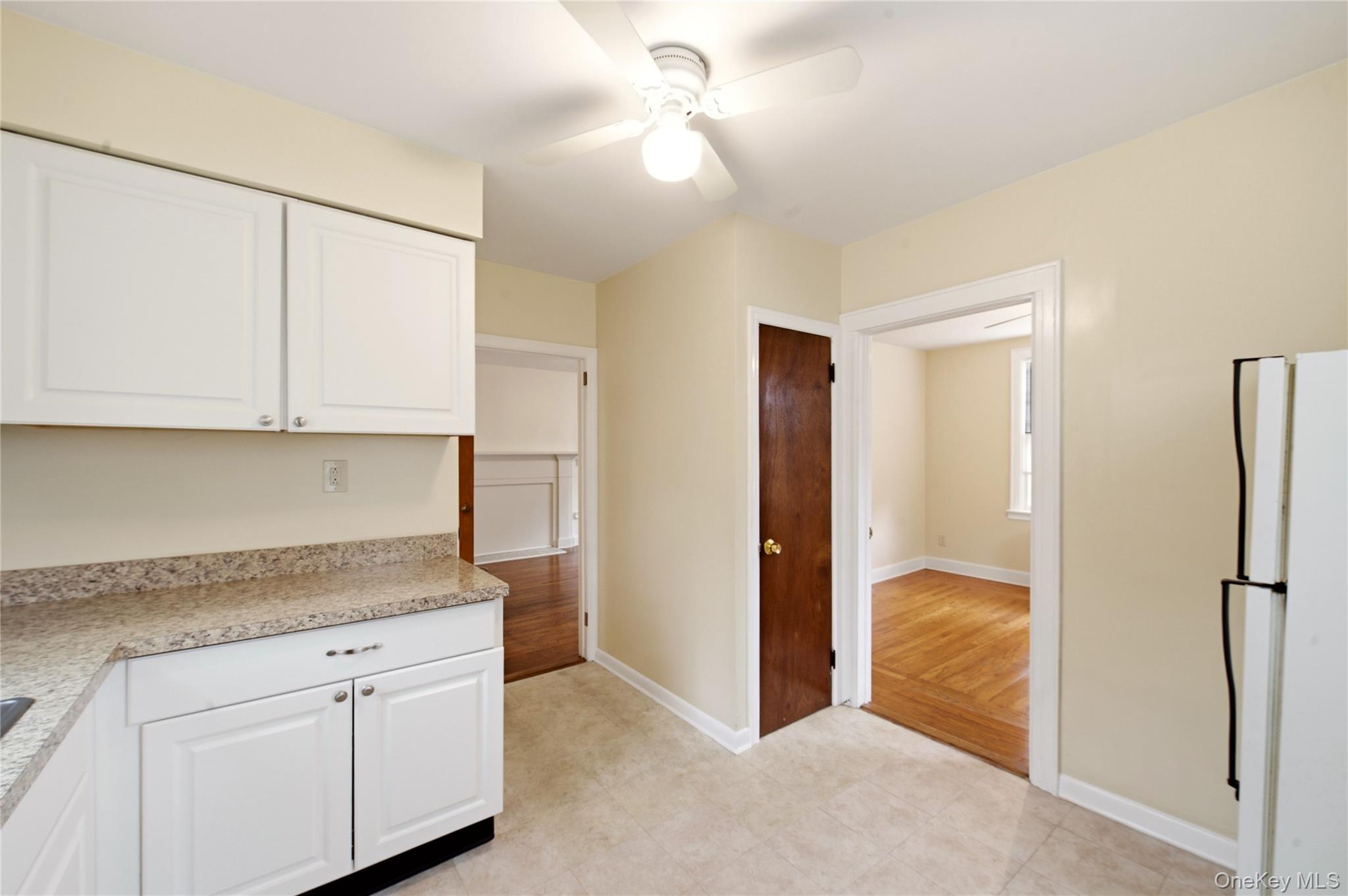 19 Sunset Avenue – For Rent photo 10