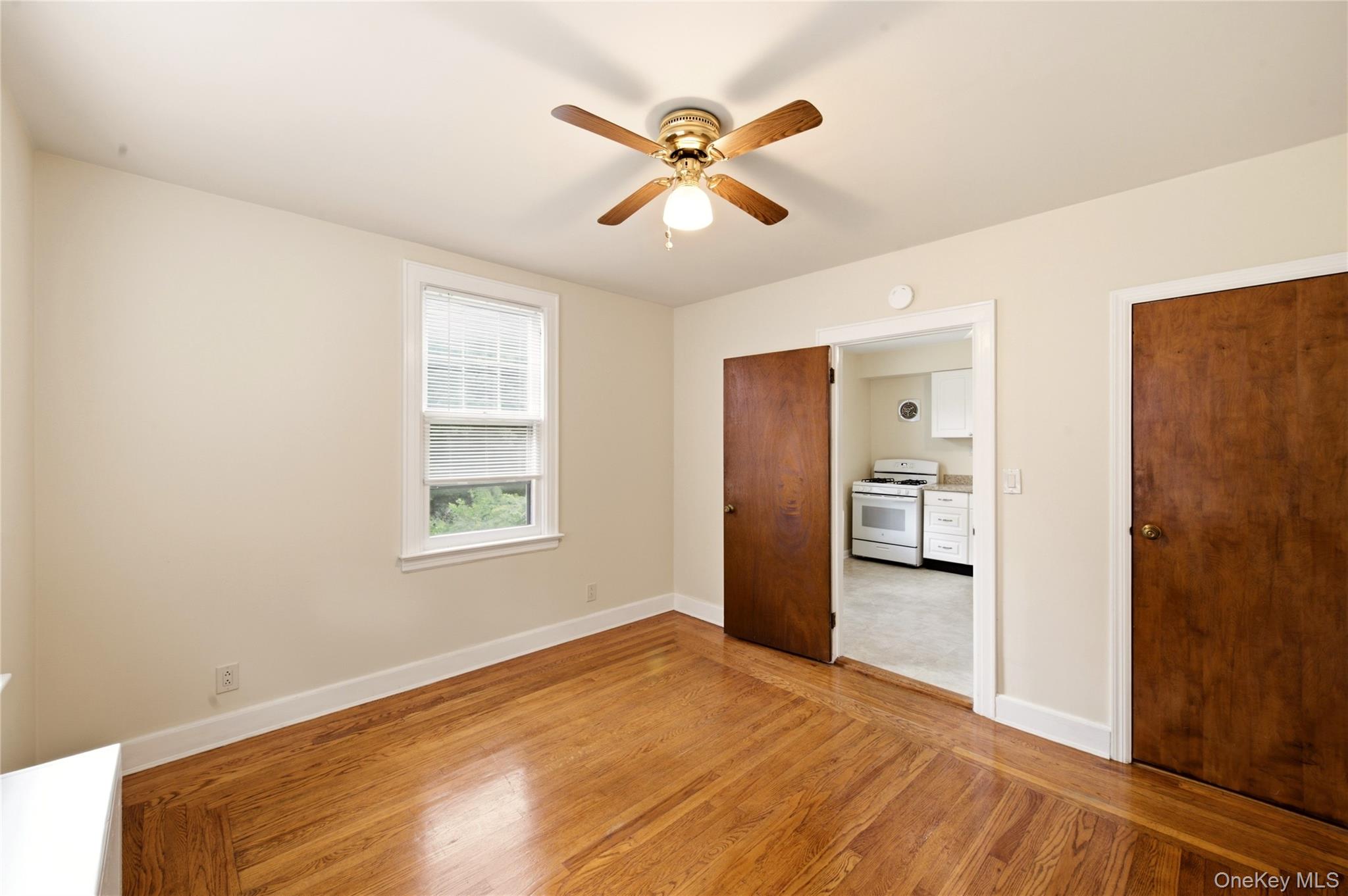 19 Sunset Avenue – For Rent photo 13