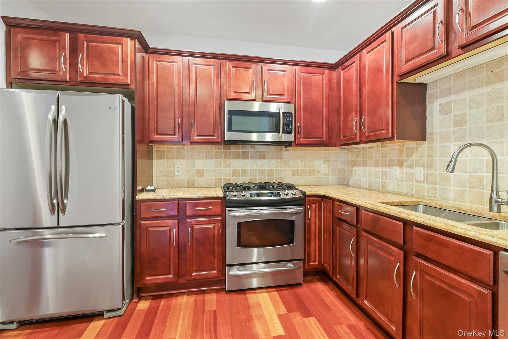 212 Trump Park Park – For Sale photo 8