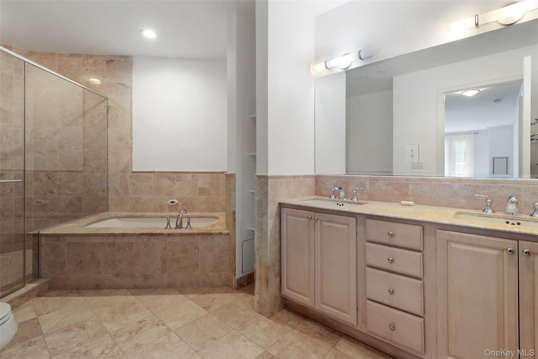 212 Trump Park Park – For Sale photo 21
