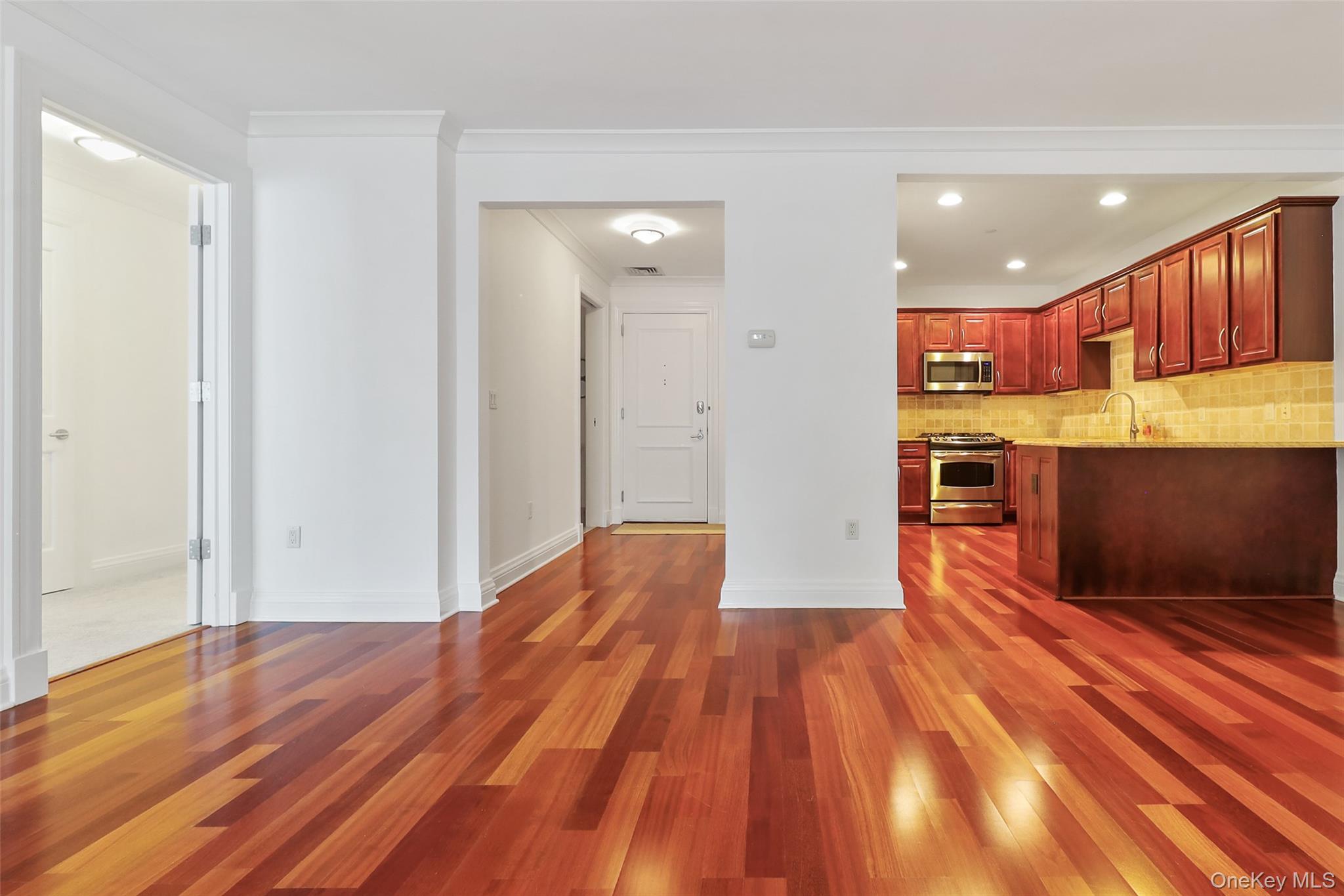212 Trump Park Park – For Sale photo 9