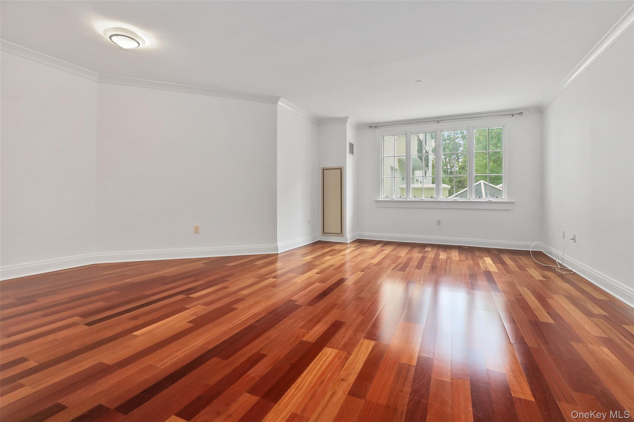212 Trump Park Park – For Sale photo 11