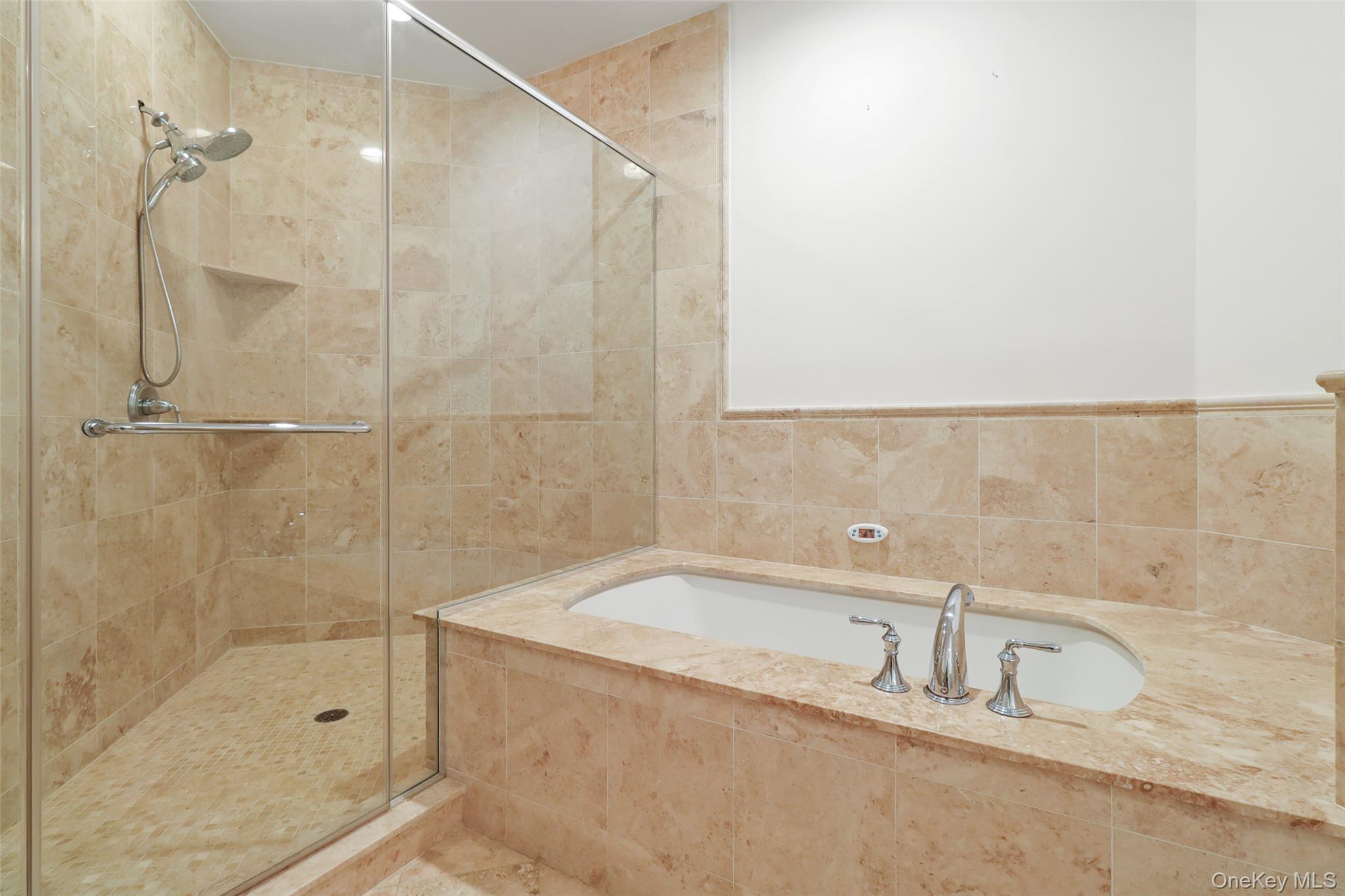 212 Trump Park Park – For Sale photo 22