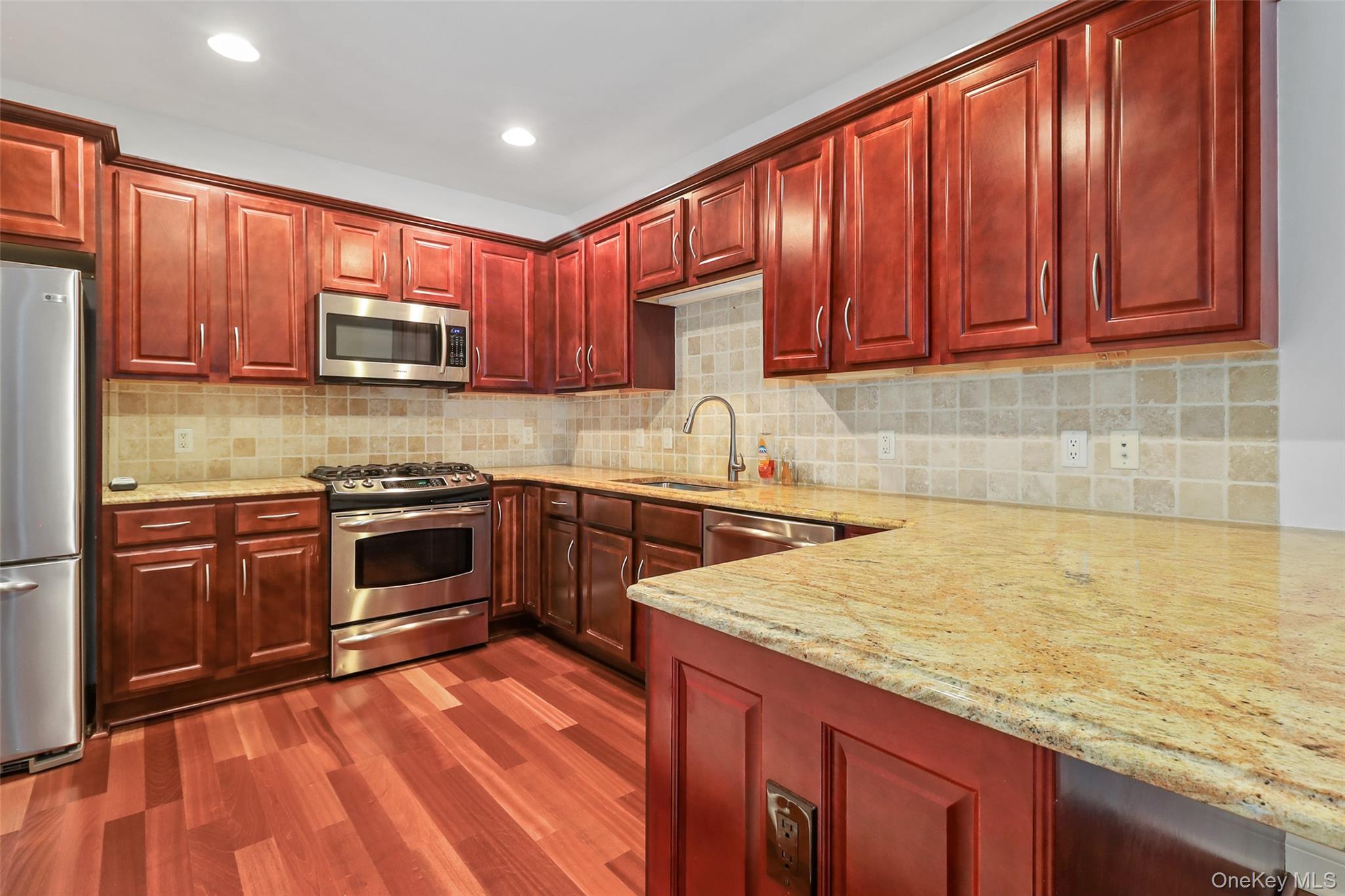 212 Trump Park Park – For Sale photo 6