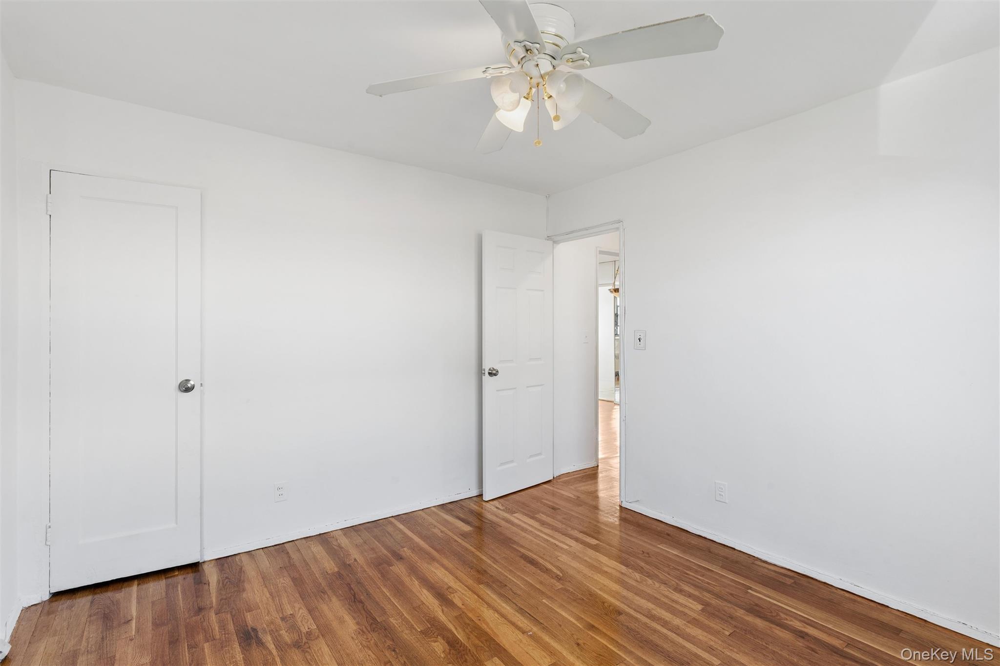 15-35 160 Street, Unit 6-160 photo 13