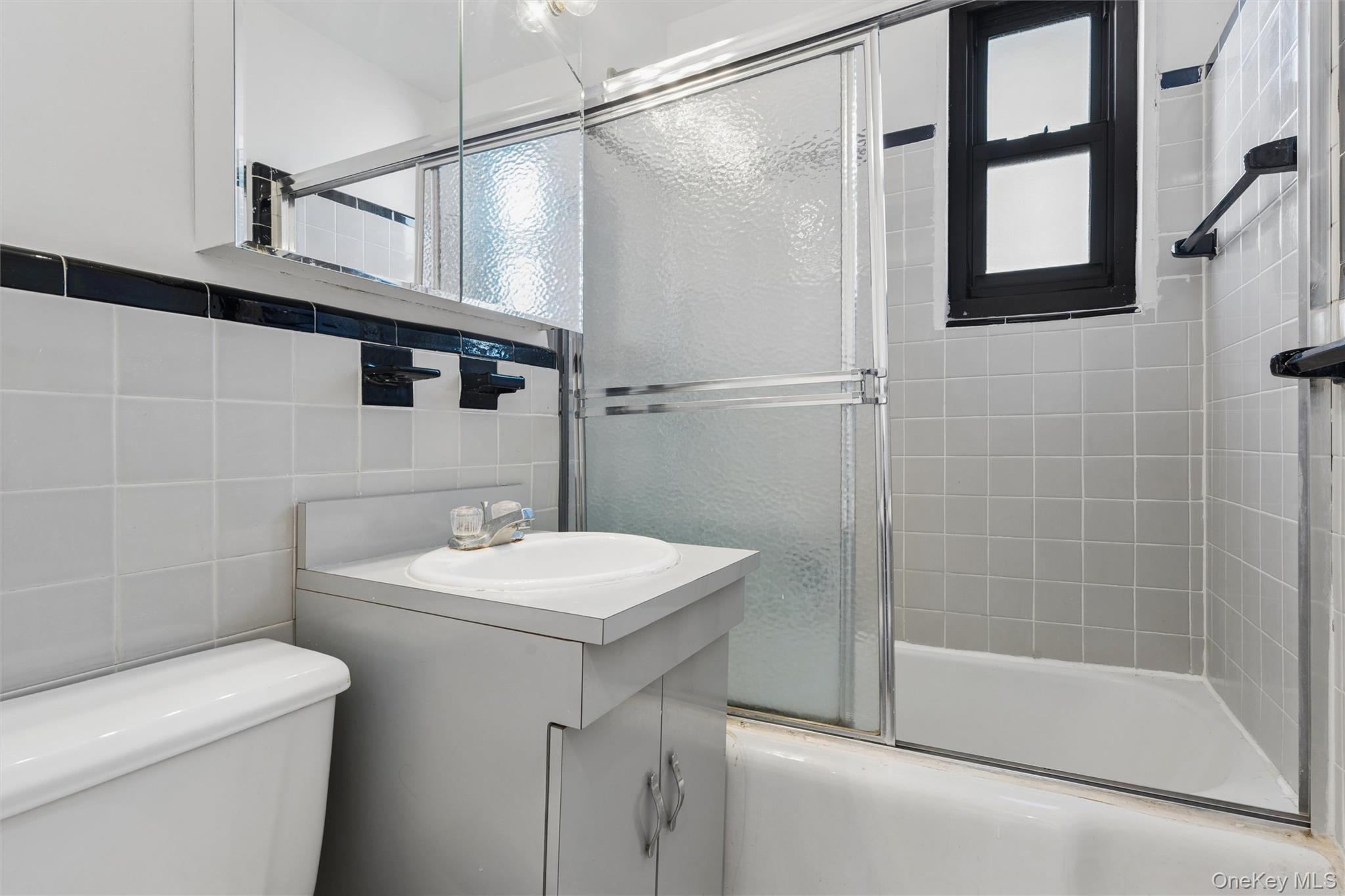 15-35 160 Street, Unit 6-160 photo 9