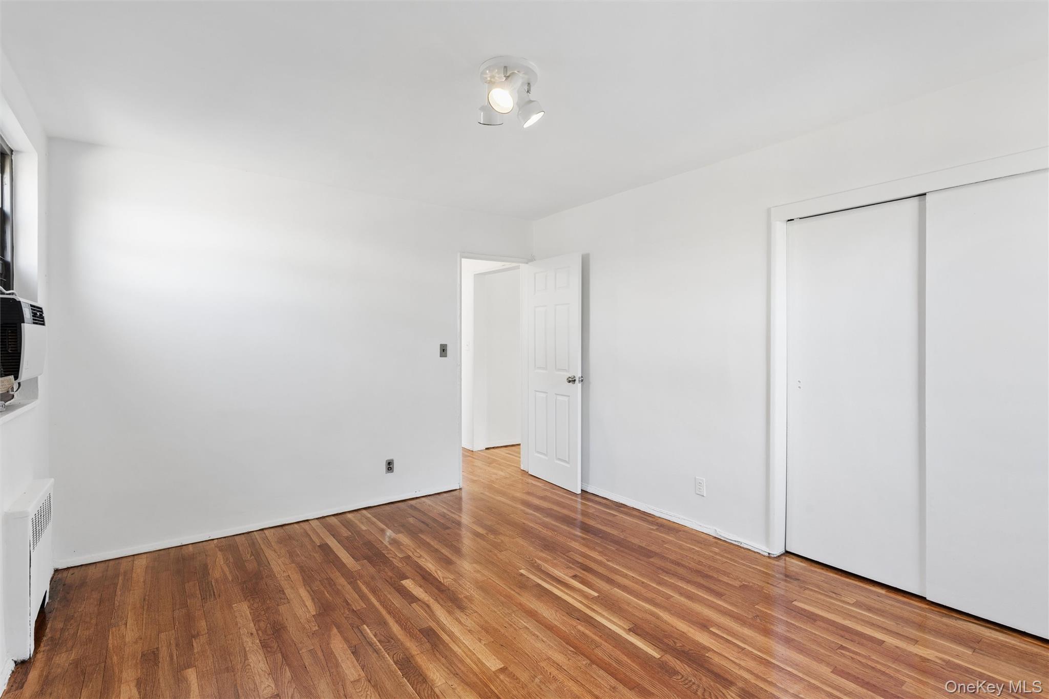 15-35 160 Street, Unit 6-160 photo 11
