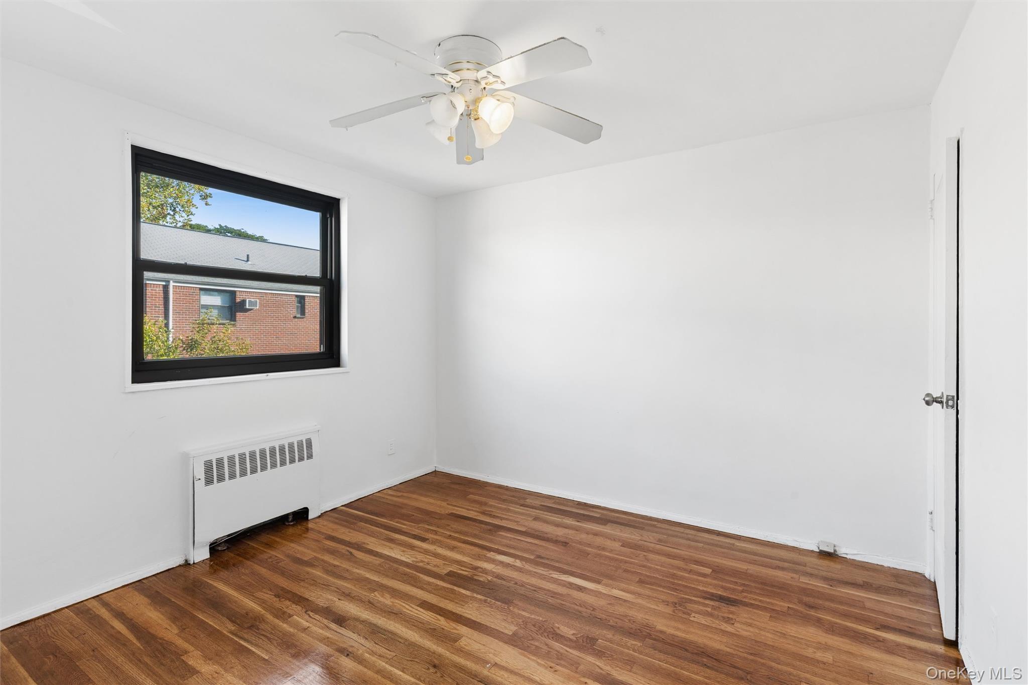 15-35 160 Street, Unit 6-160 photo 12
