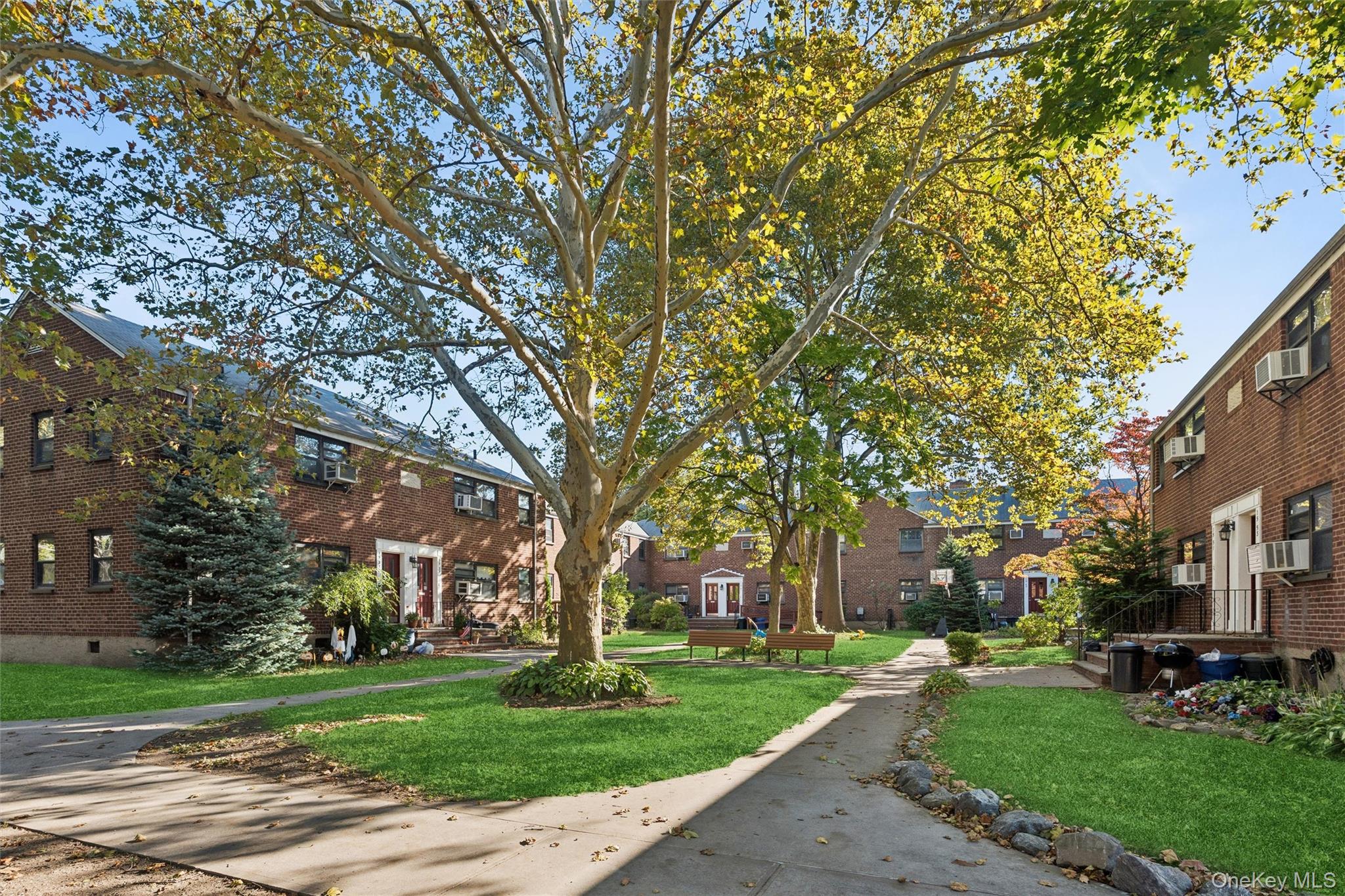 15-35 160 Street, Unit 6-160 photo 15