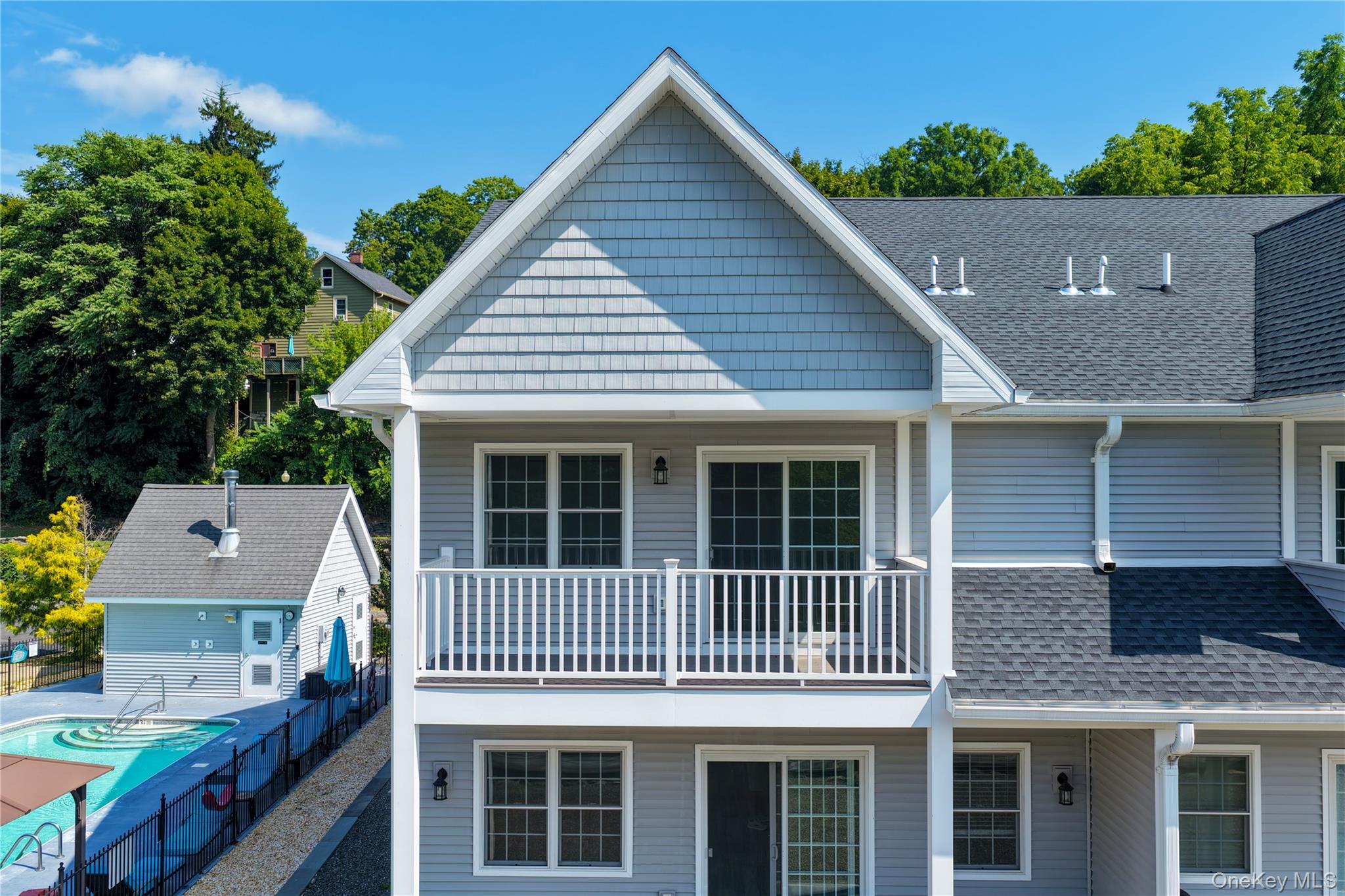 25 Marina Drive – For Sale photo 3