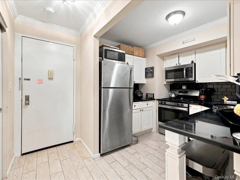 55 Monroe Boulevard, Unit 5-R photo 8