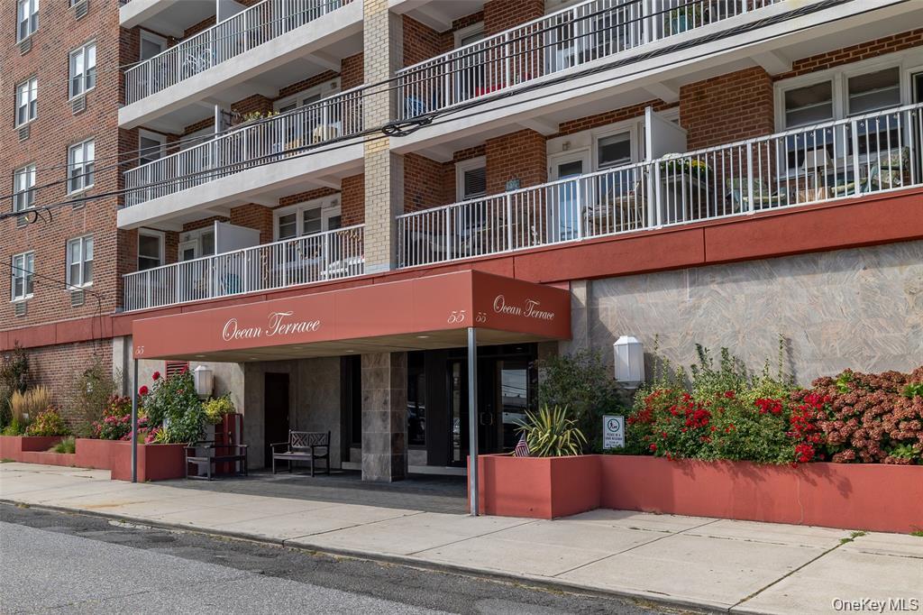 55 Monroe Boulevard, Unit 5-R photo 35