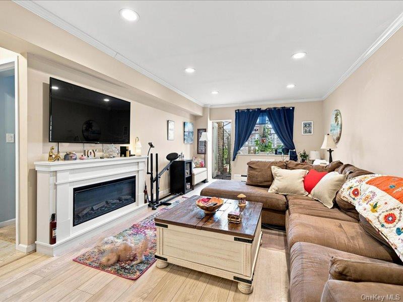 55 Monroe Boulevard, Unit 5-R photo 14