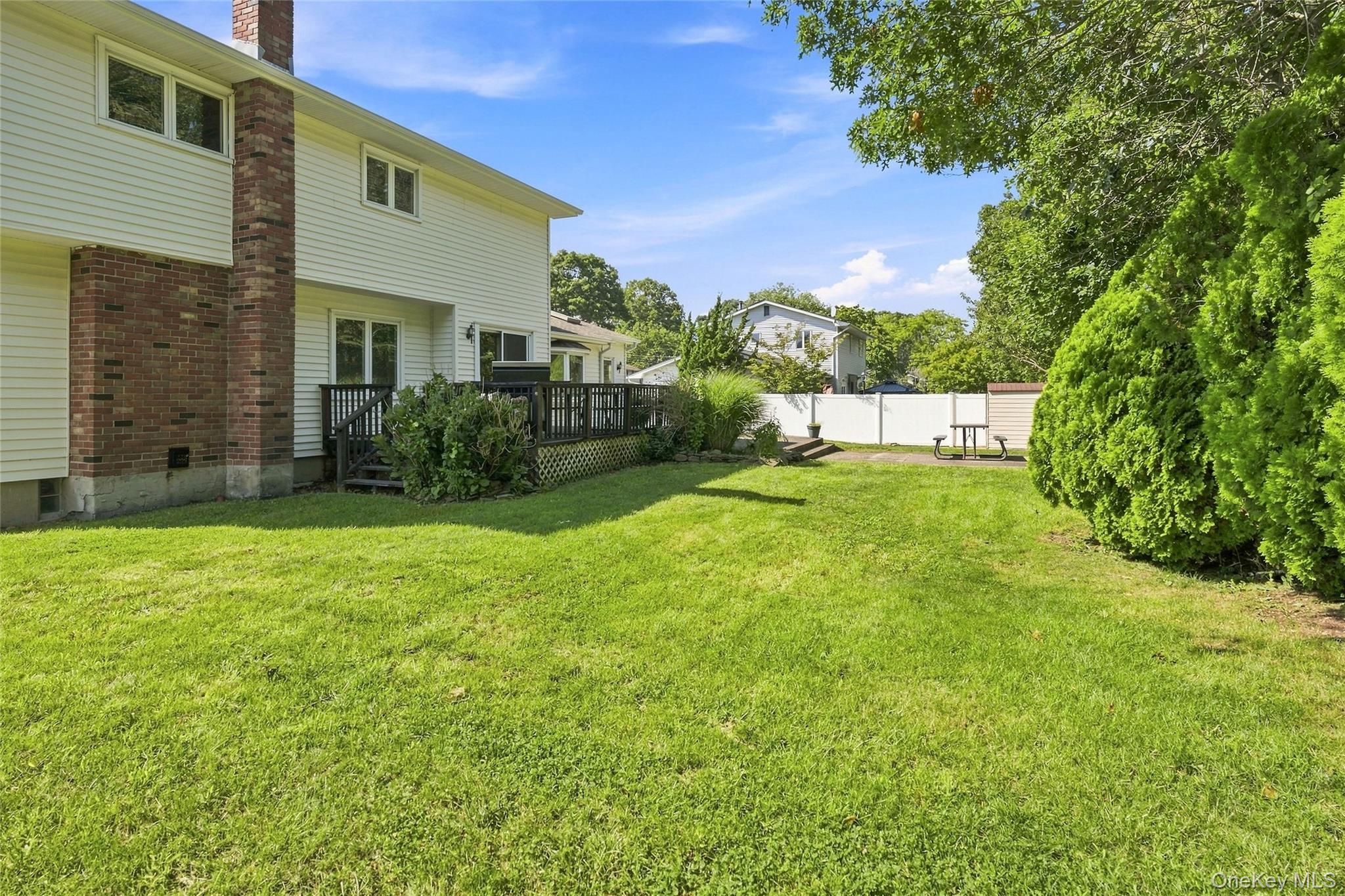 25 Harvey Lane – For Sale photo 4