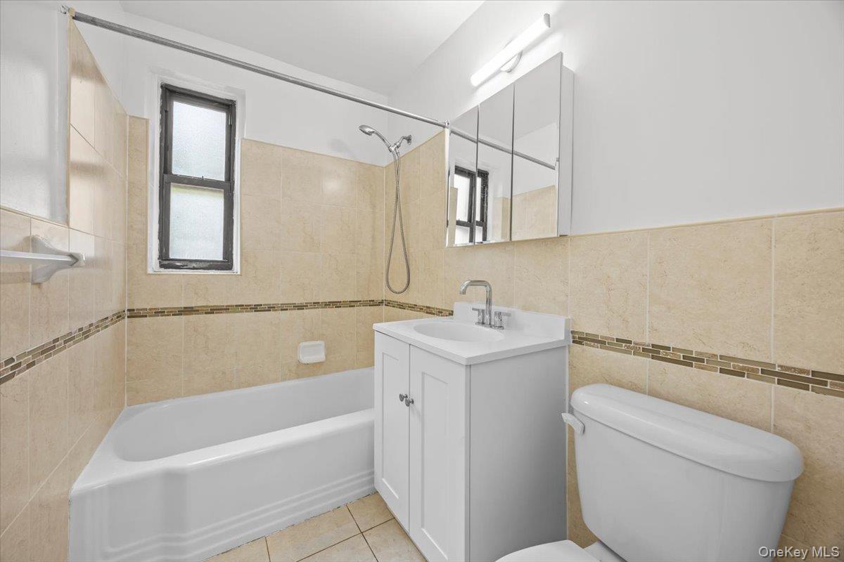 3260 Netherland Avenue, Unit 3F photo 12