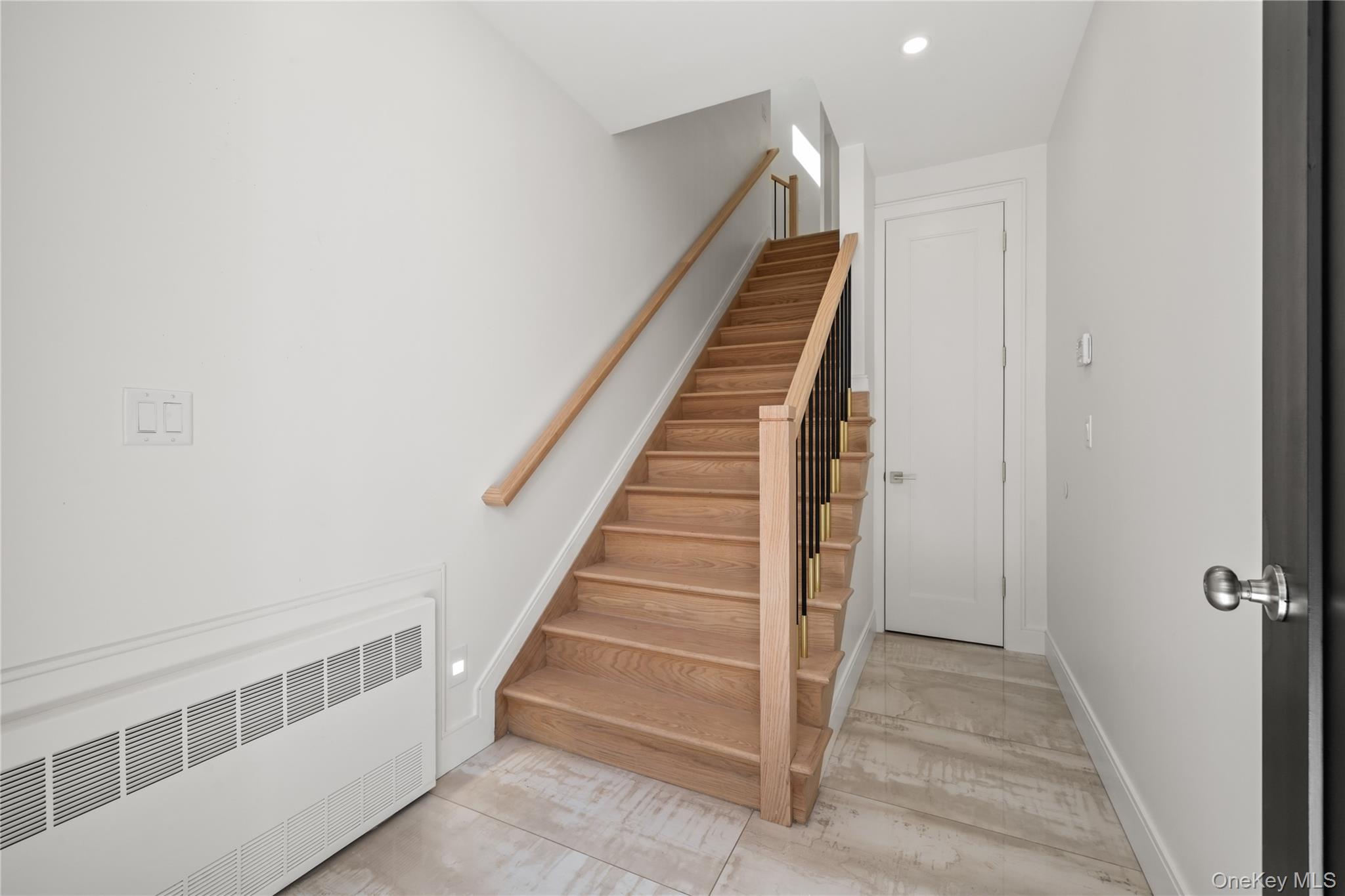 41 Saddle River Road, Unit 216 photo 6