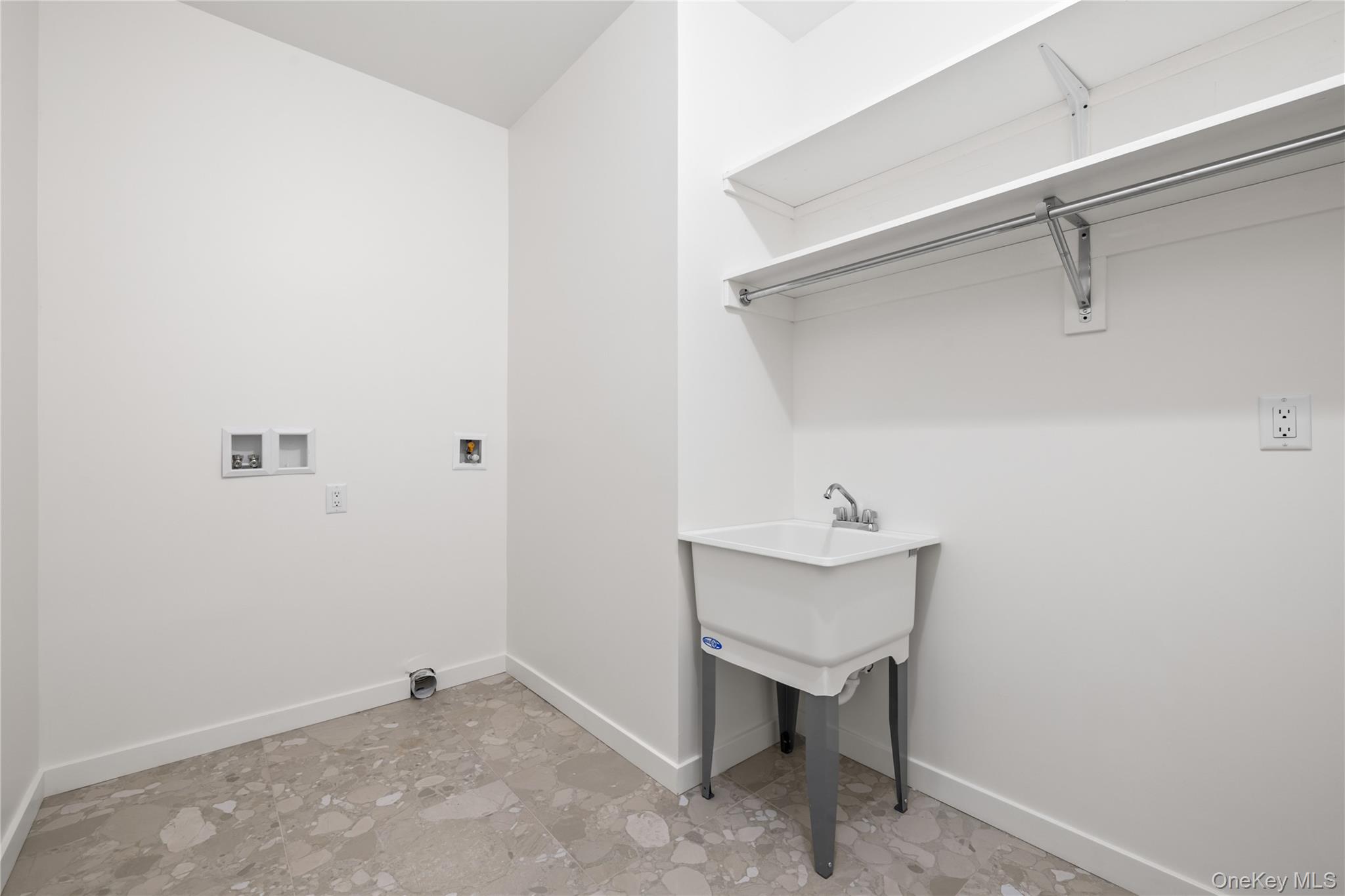 41 Saddle River Road, Unit 216 photo 47