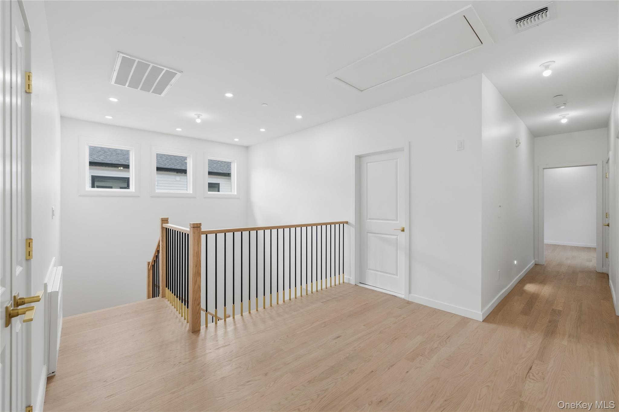 41 Saddle River Road, Unit 216 photo 28