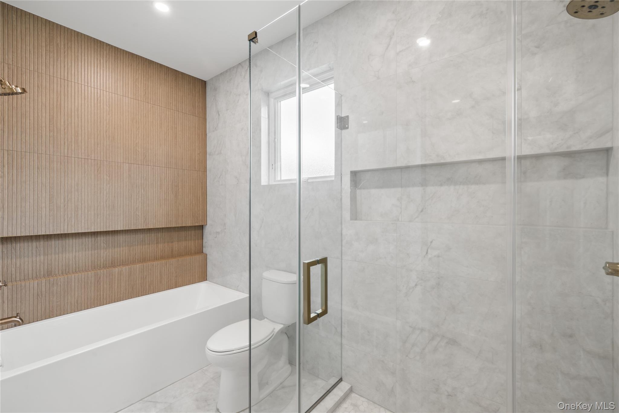 41 Saddle River Road, Unit 216 photo 33