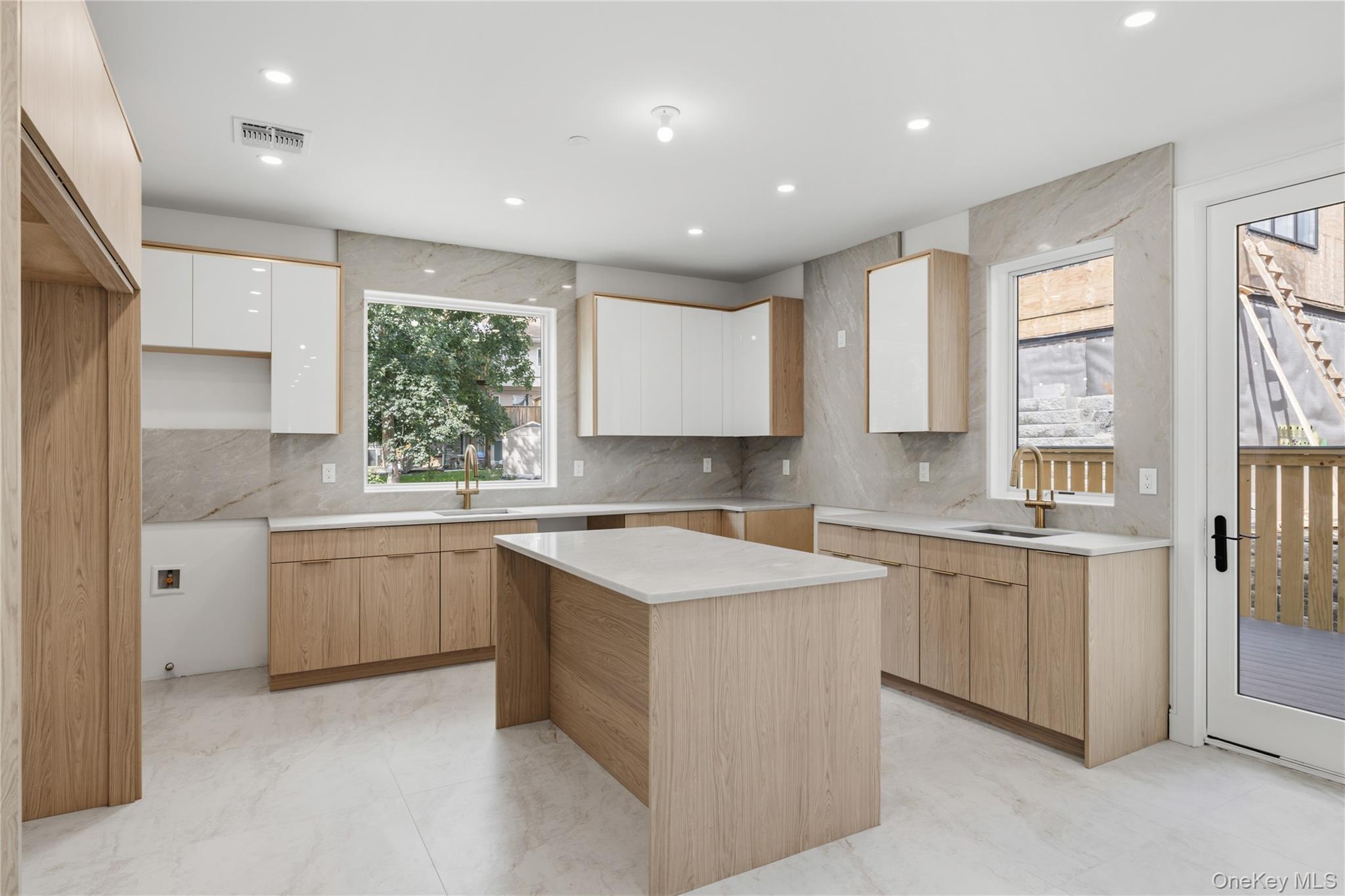 41 Saddle River Road, Unit 216 photo 17