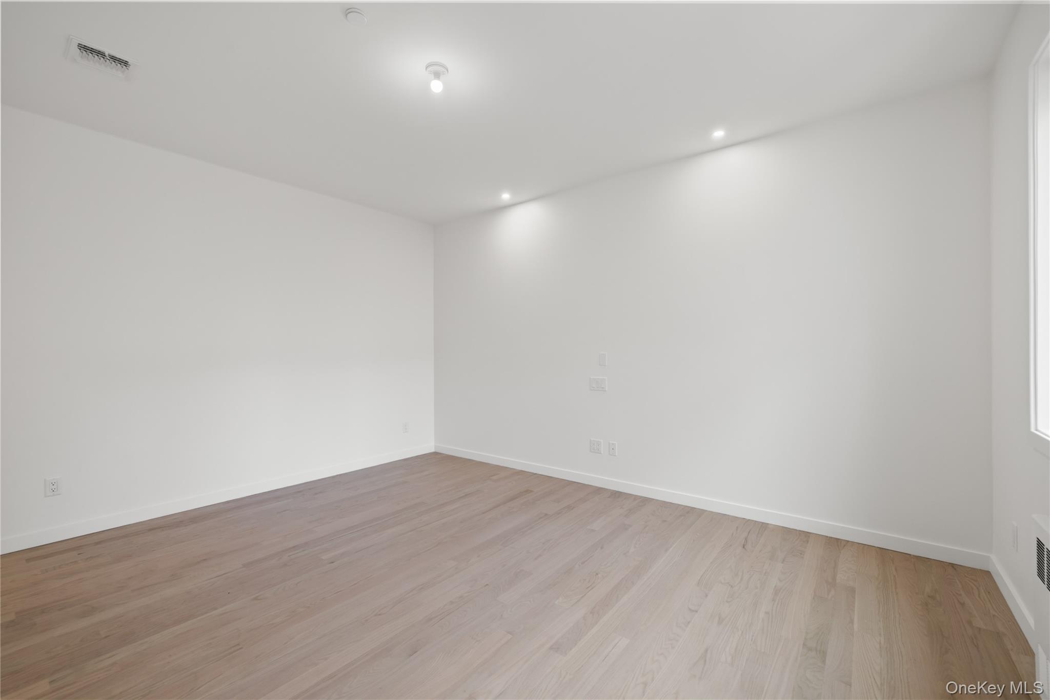 41 Saddle River Road, Unit 216 photo 30