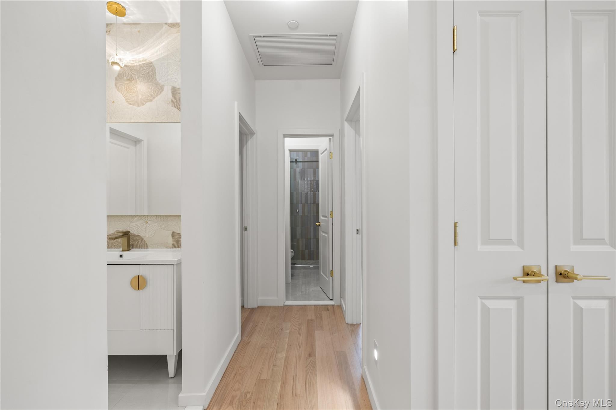 41 Saddle River Road, Unit 216 photo 39
