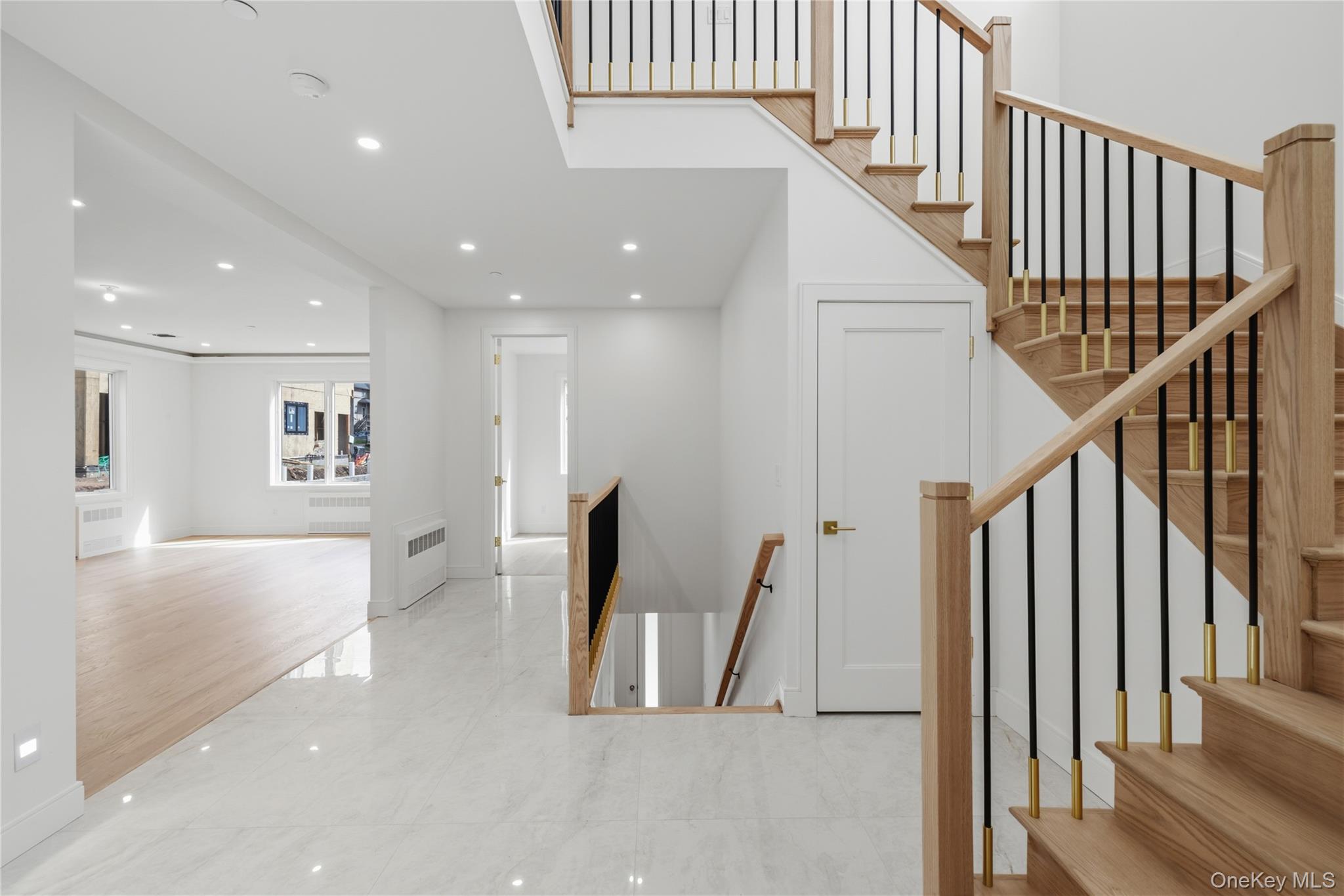 41 Saddle River Road, Unit 216 photo 27