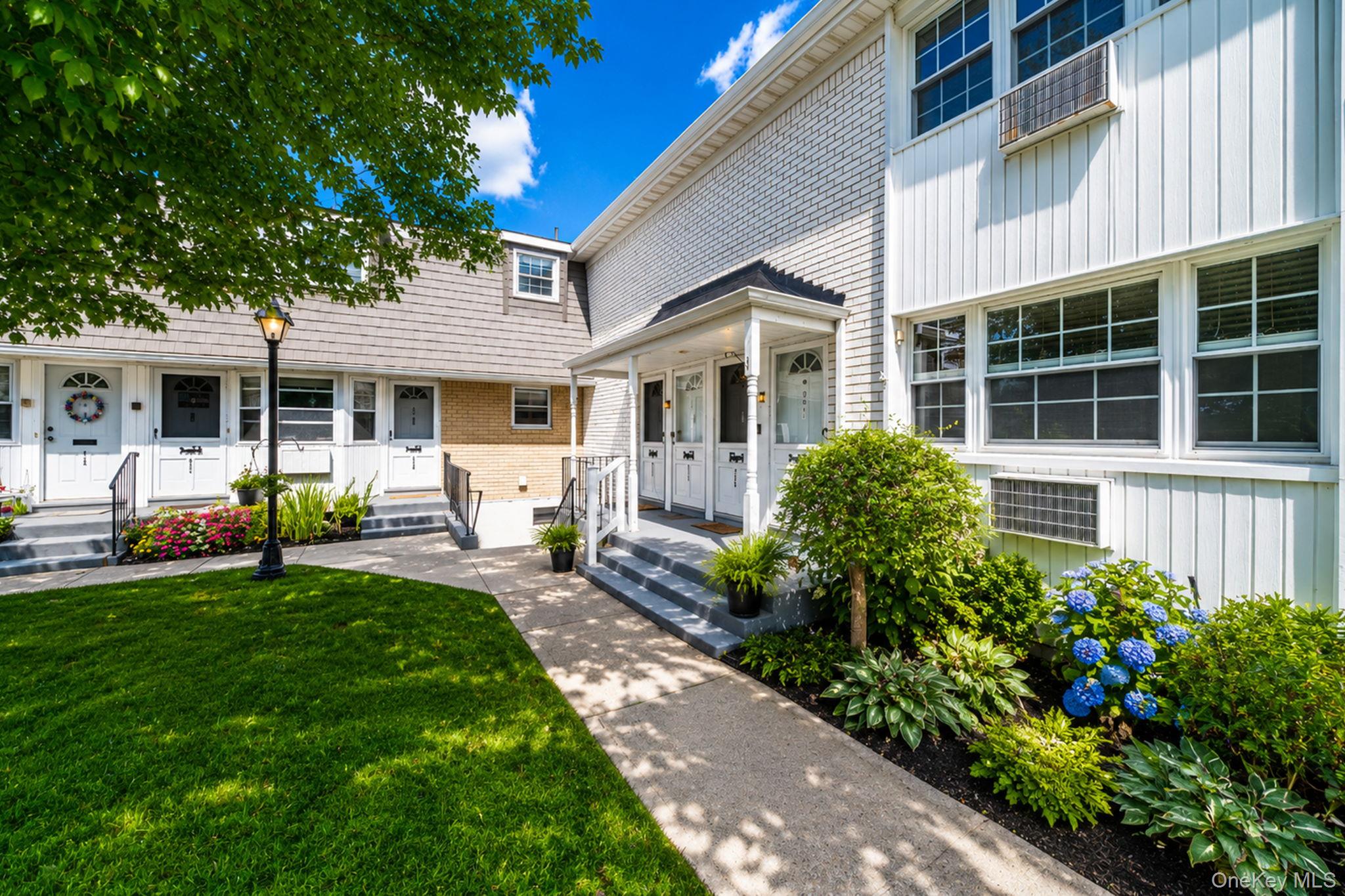 4715 Wilshire Lane, Unit K15