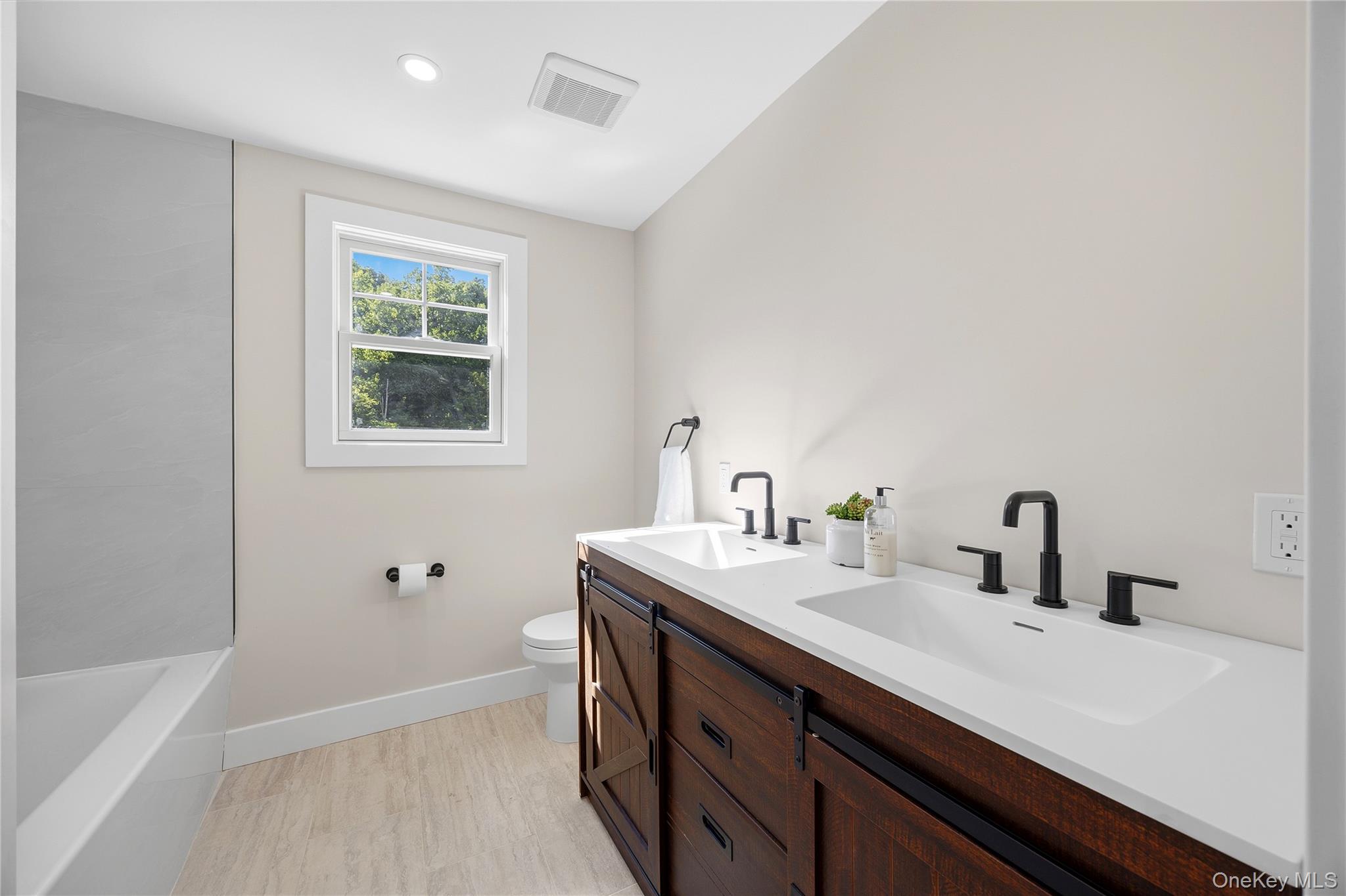 52 Mount Airy Road – For Sale photo 18