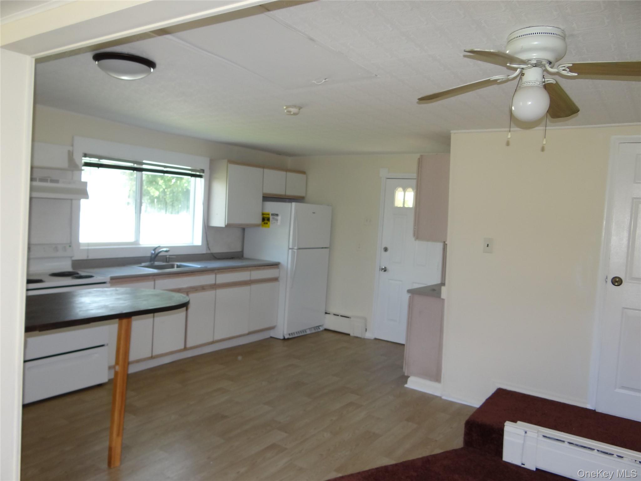272 12th Avenue – For Sale photo 6