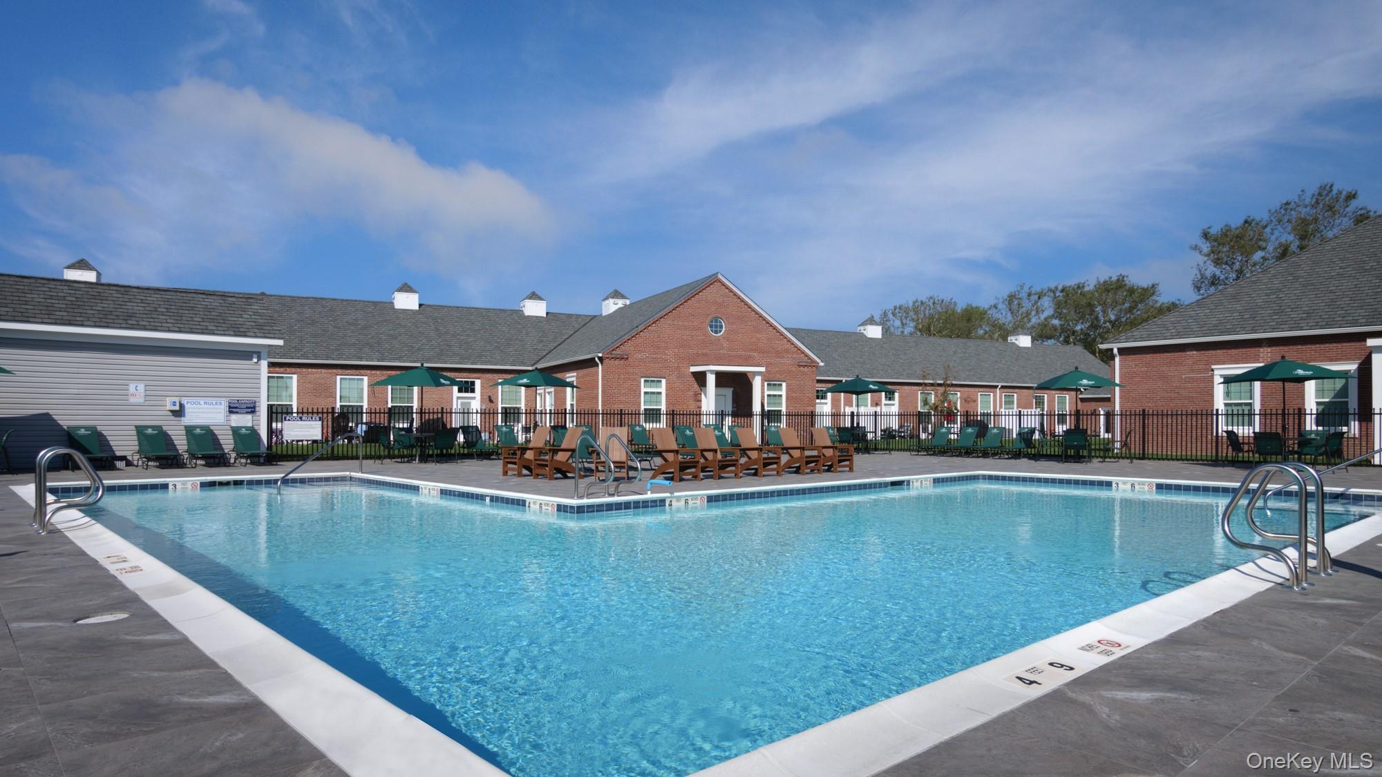 94302 Circle Drive, Unit 94-302