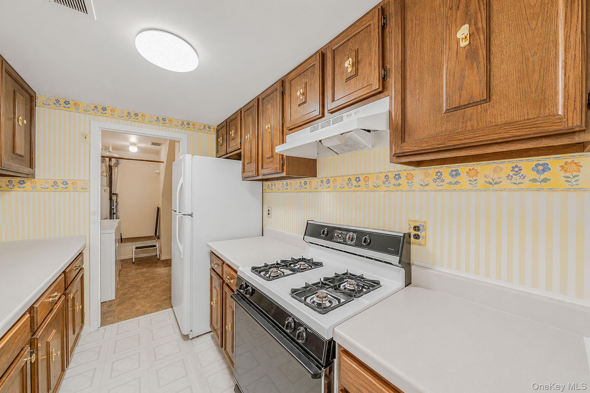 230 Birchwood Road, Unit 230 photo 13