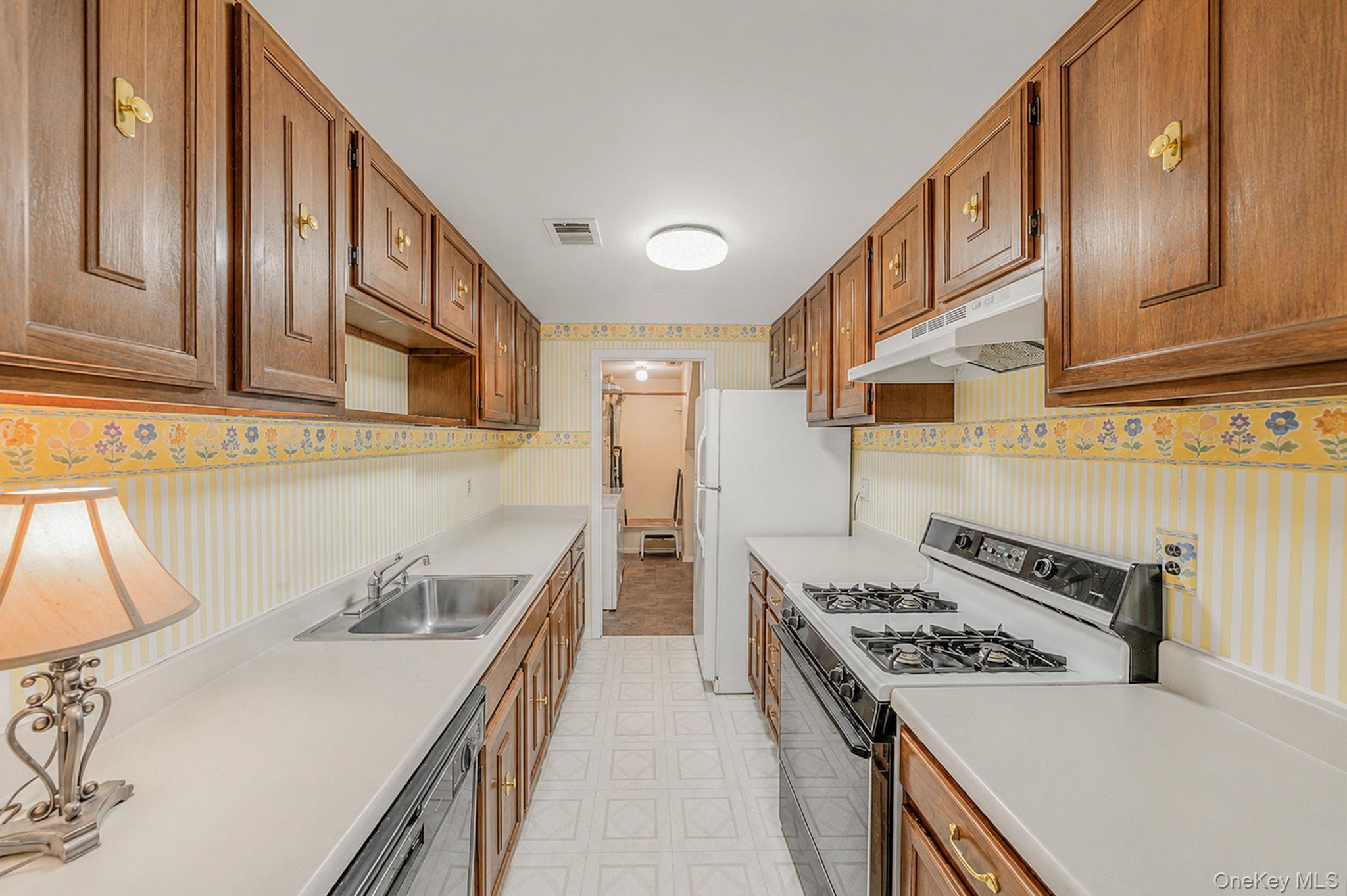230 Birchwood Road, Unit 230 photo 11