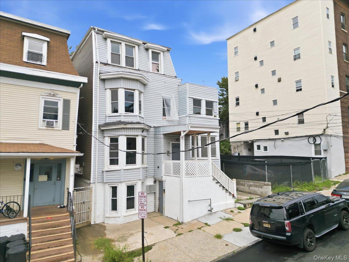 17 Lamartine Avenue, Unit 2