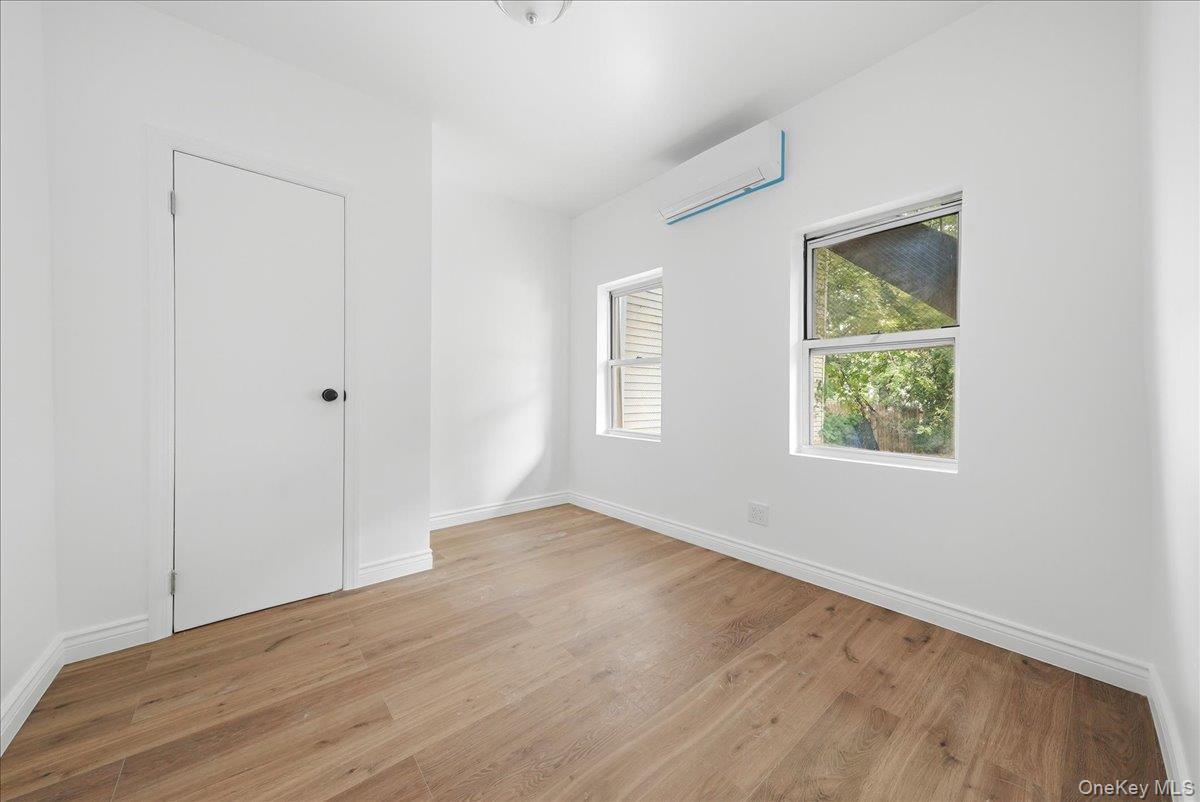 17 Lamartine Avenue, Unit 2 photo 4