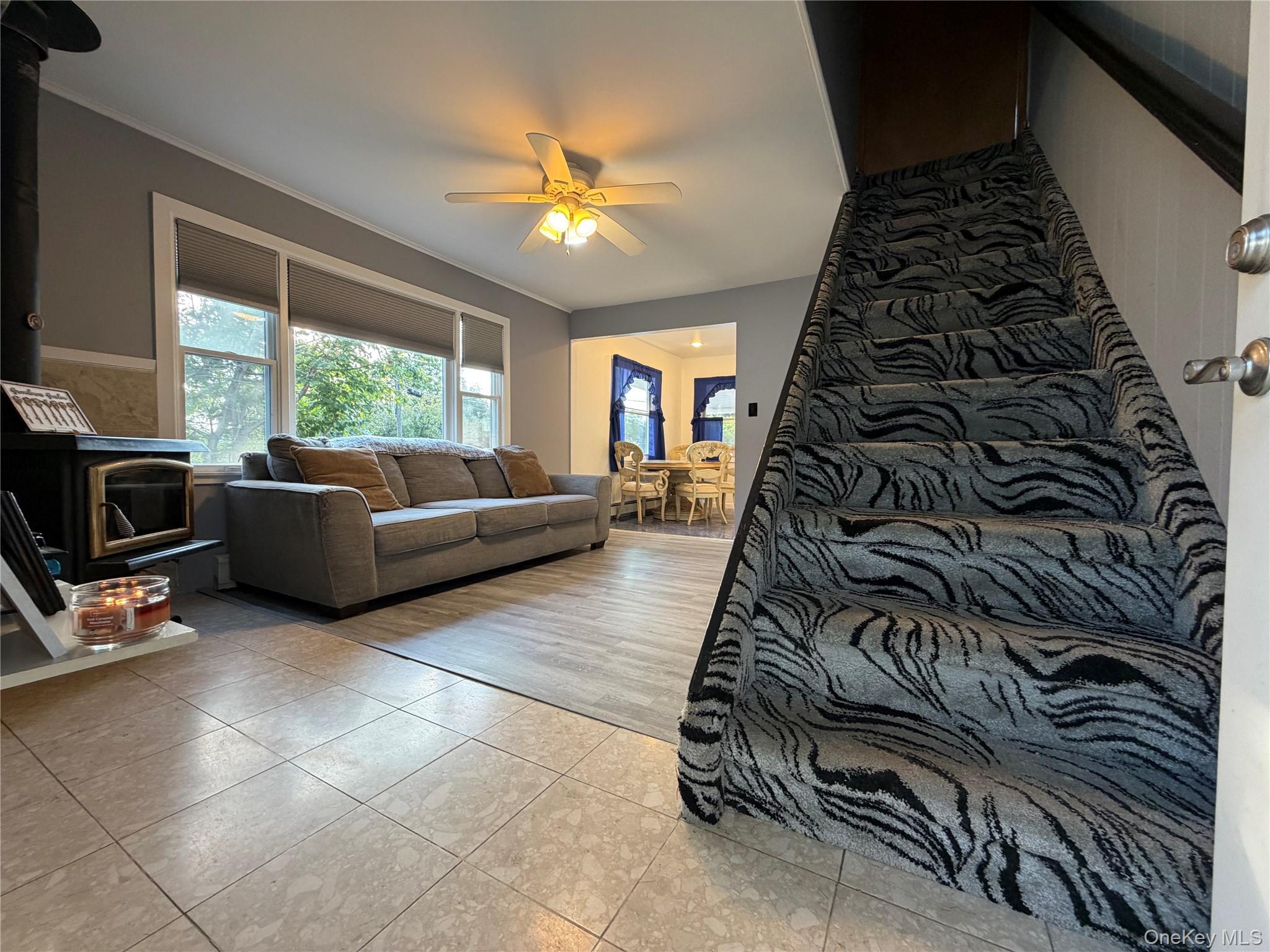 7 Crystal Lane – For Sale photo 9