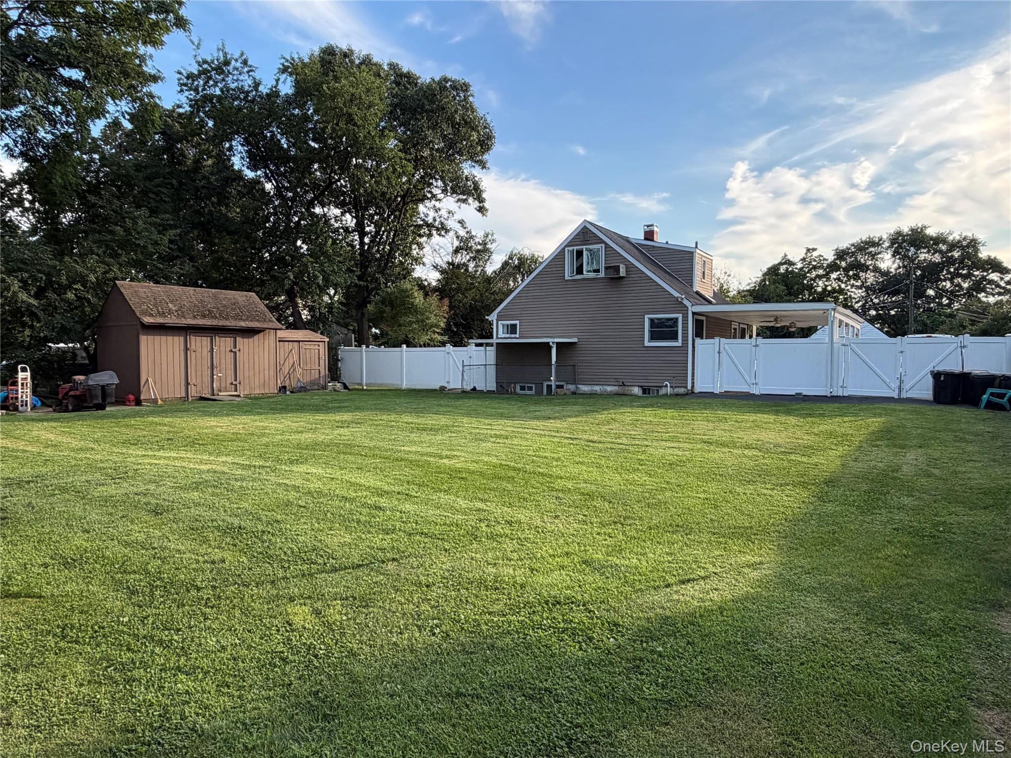 7 Crystal Lane – For Sale photo 5