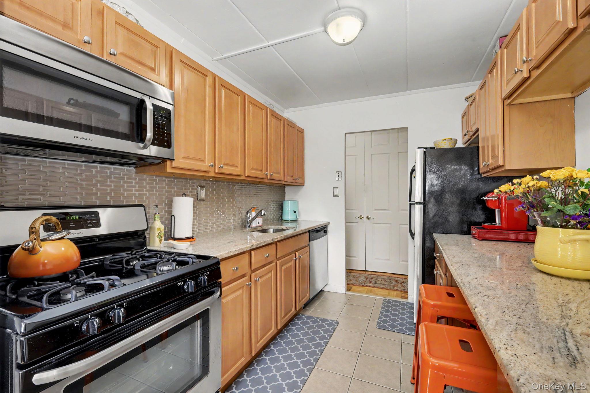 11 Park Avenue, Unit 4M photo 12