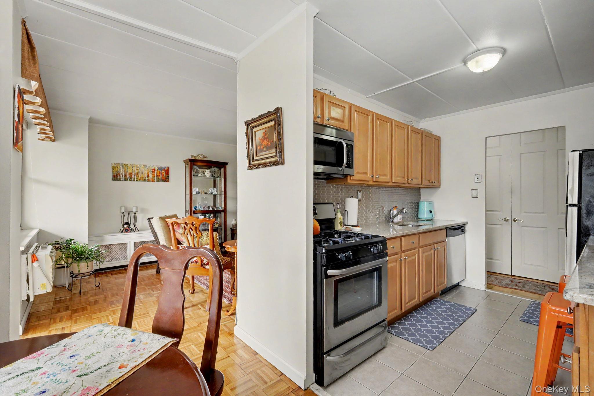 11 Park Avenue, Unit 4M photo 17