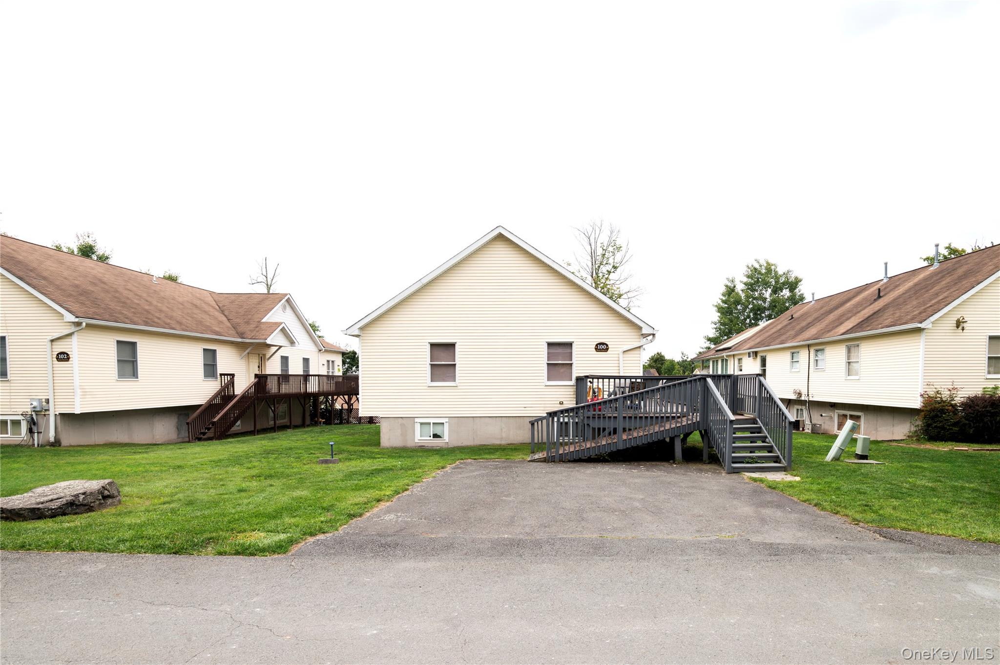 100 Mesora Woods Drive, Unit 35 photo 2