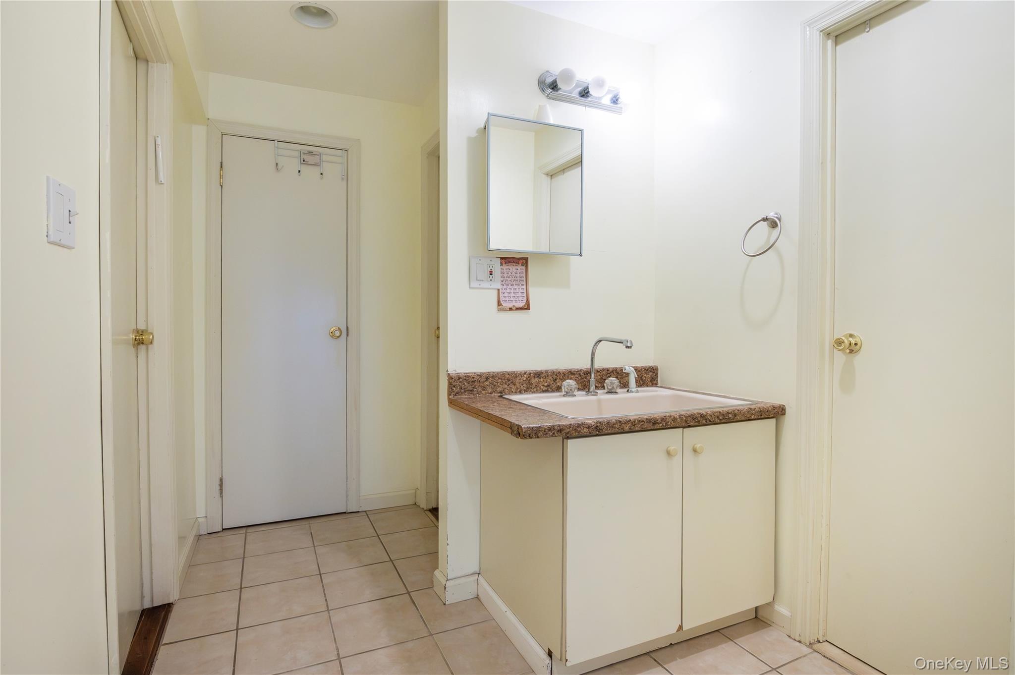 100 Mesora Woods Drive, Unit 35 photo 22