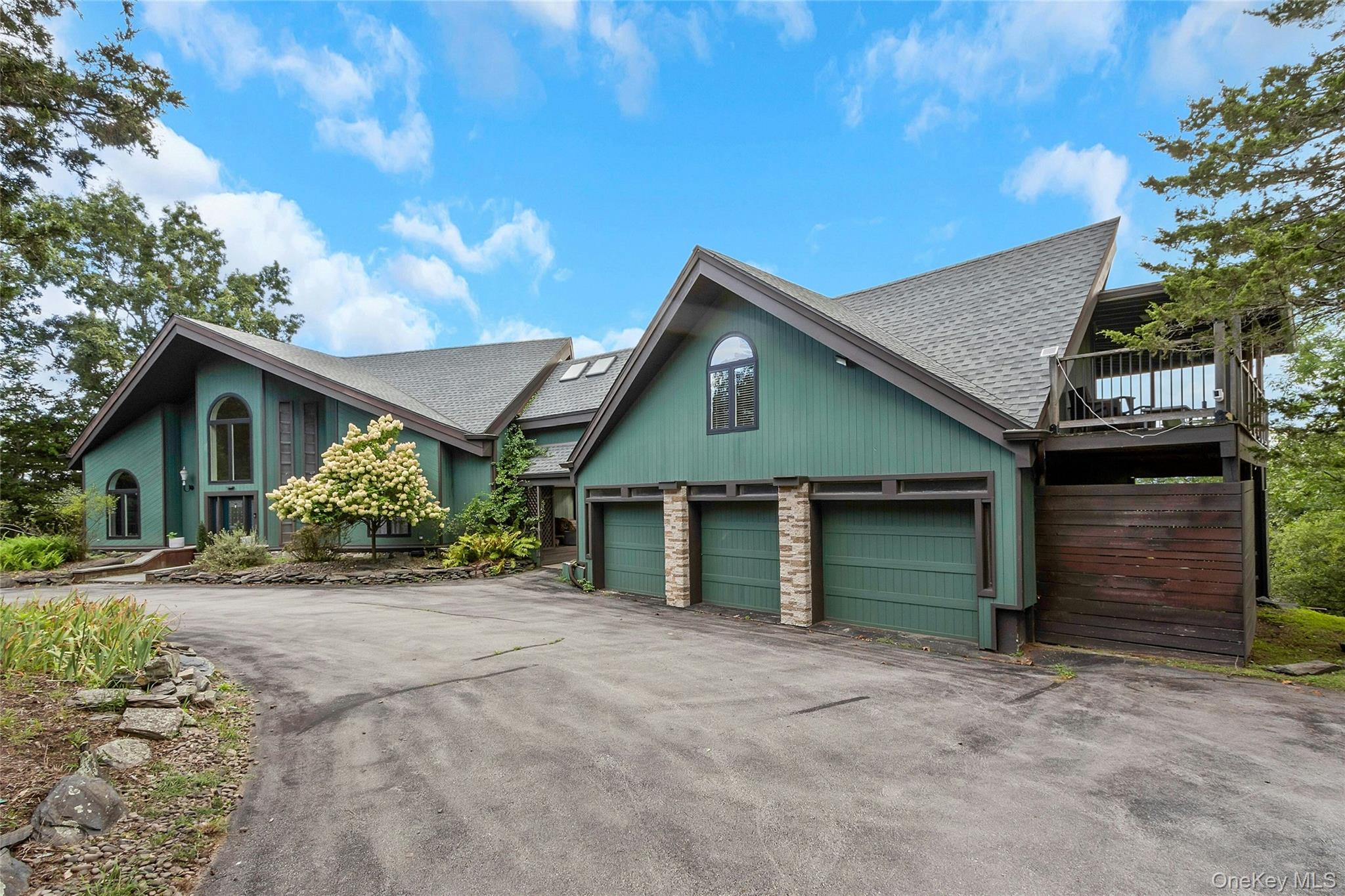 69 Cedar Pond Lane – For Sale photo 2
