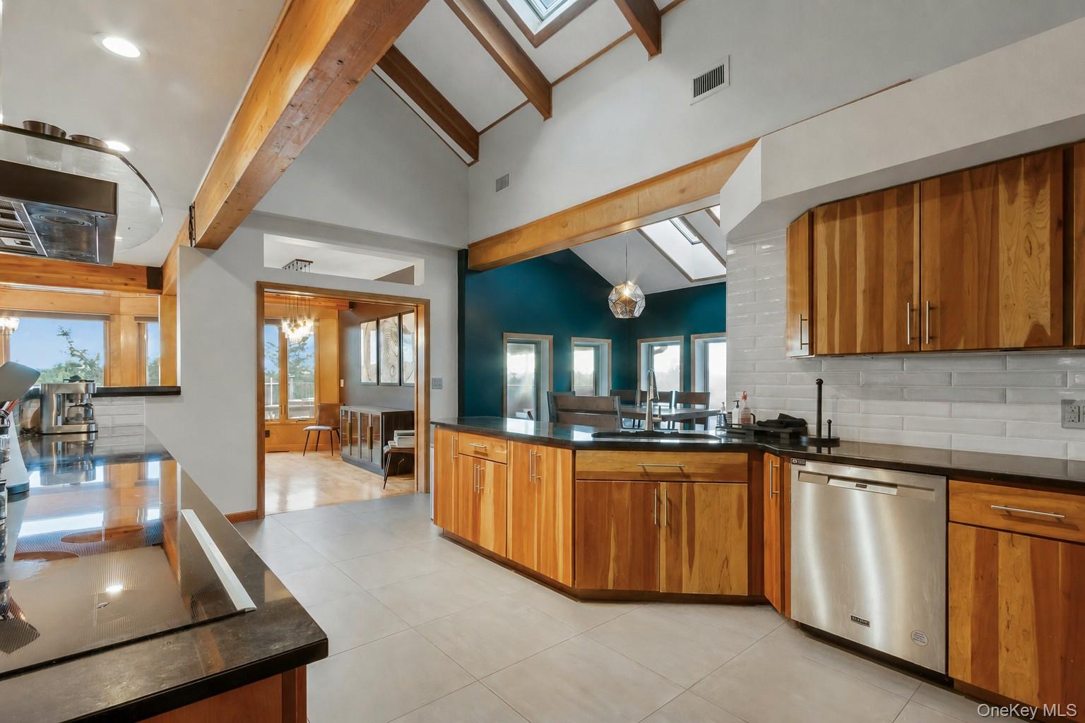 69 Cedar Pond Lane – For Sale photo 20