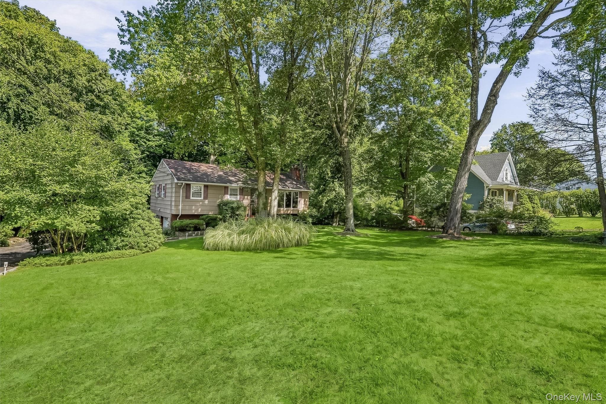18 Fieldstone Lane – For Sale photo 2